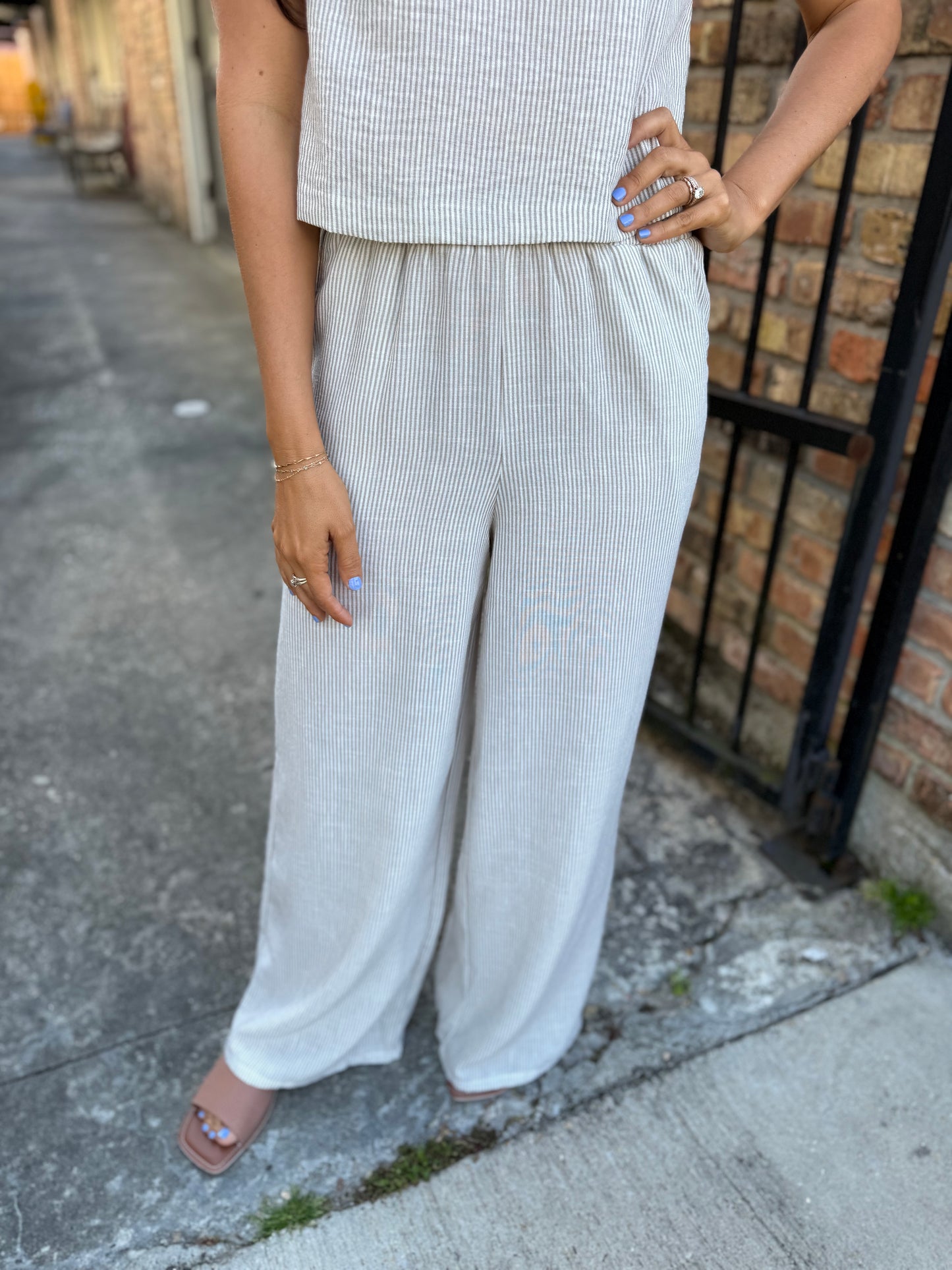 Garden Sun Button Tank- Taupe