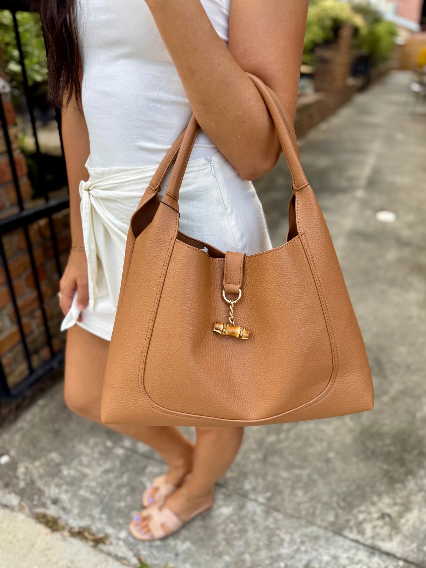 Milan Hobo Tote- Camel