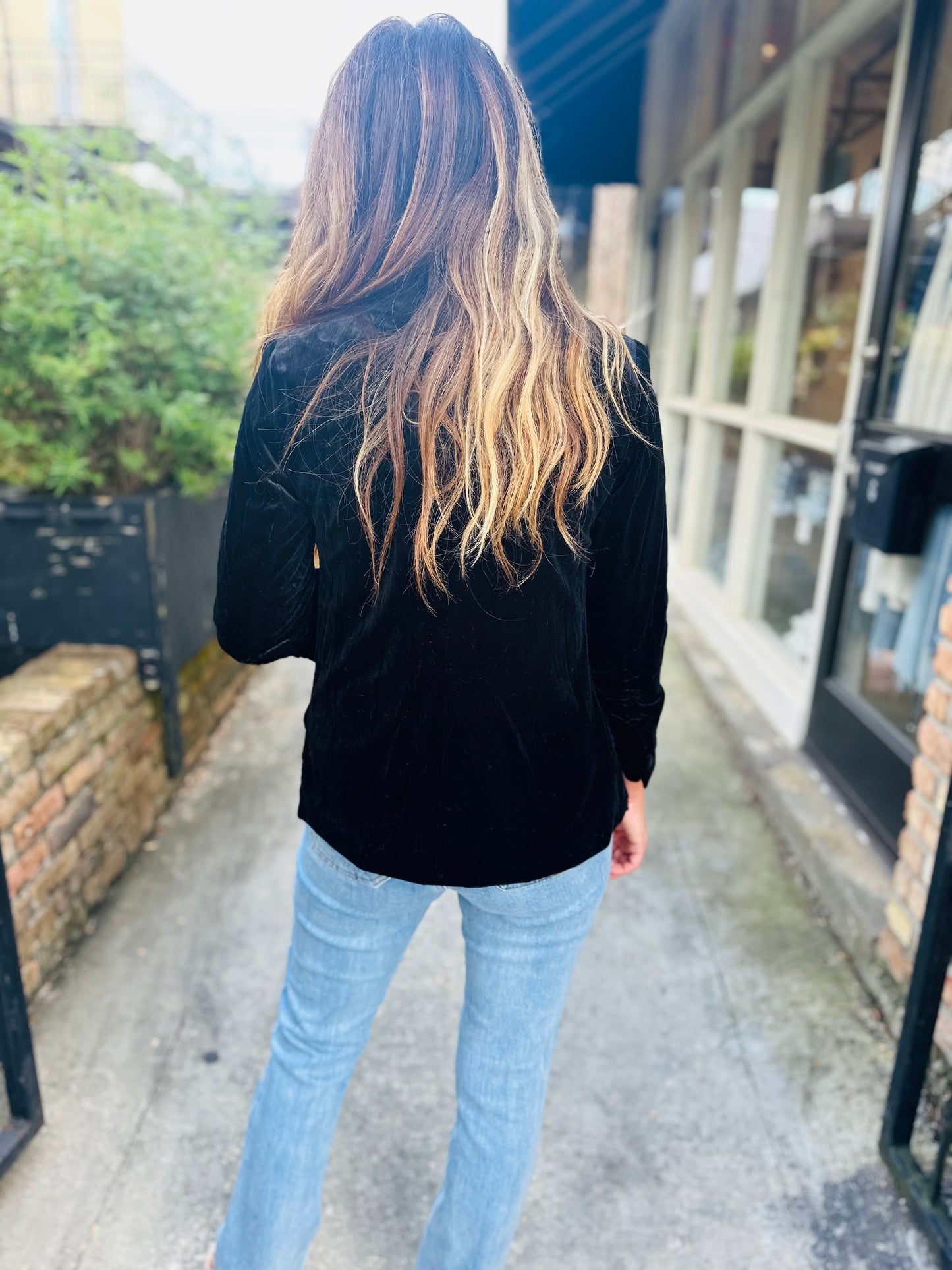 Ashley Velvet Blazer- Black