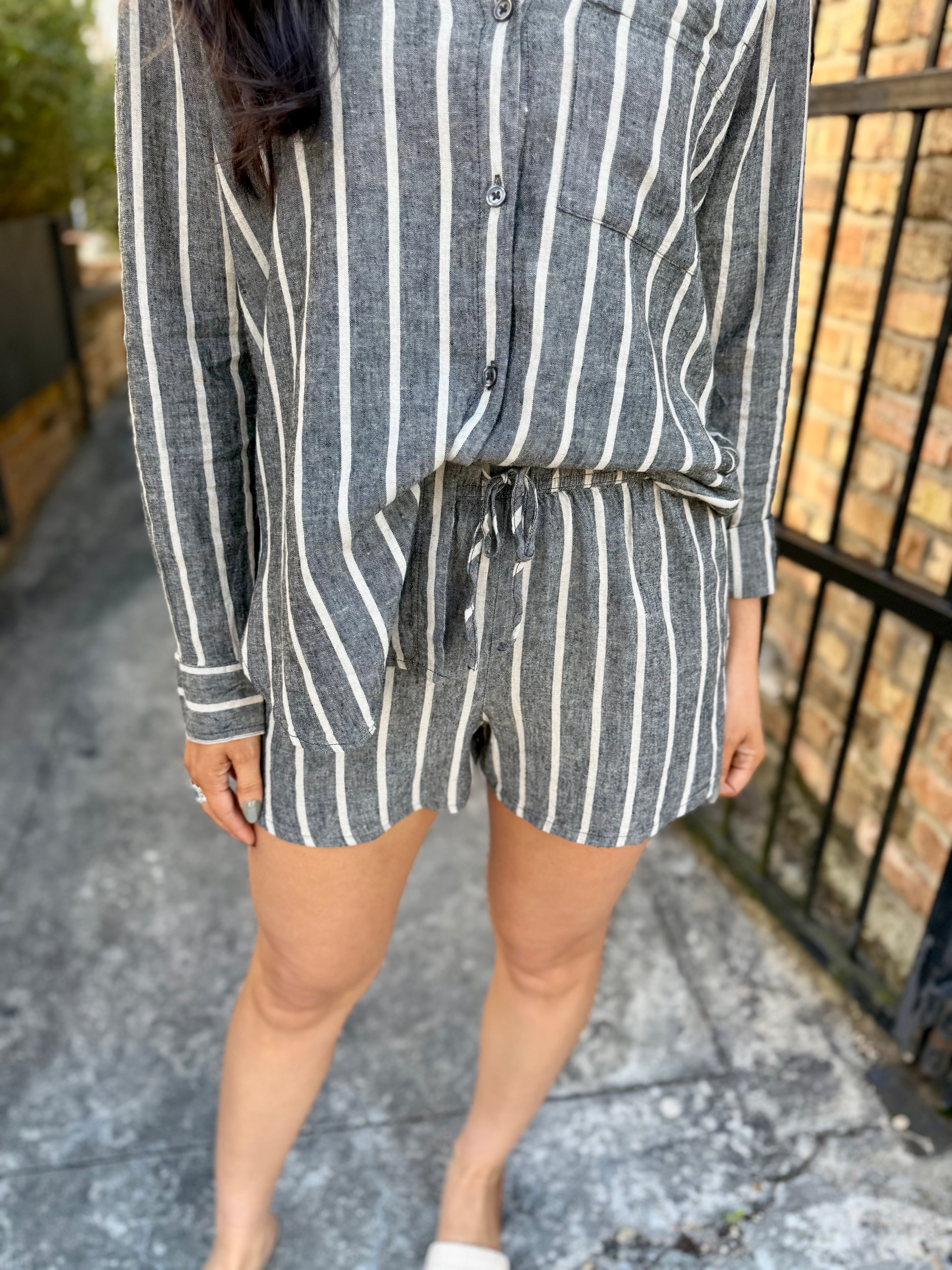 Z Supply Perfect Linen Short- Stripe Black – Hazel Lane Boutique