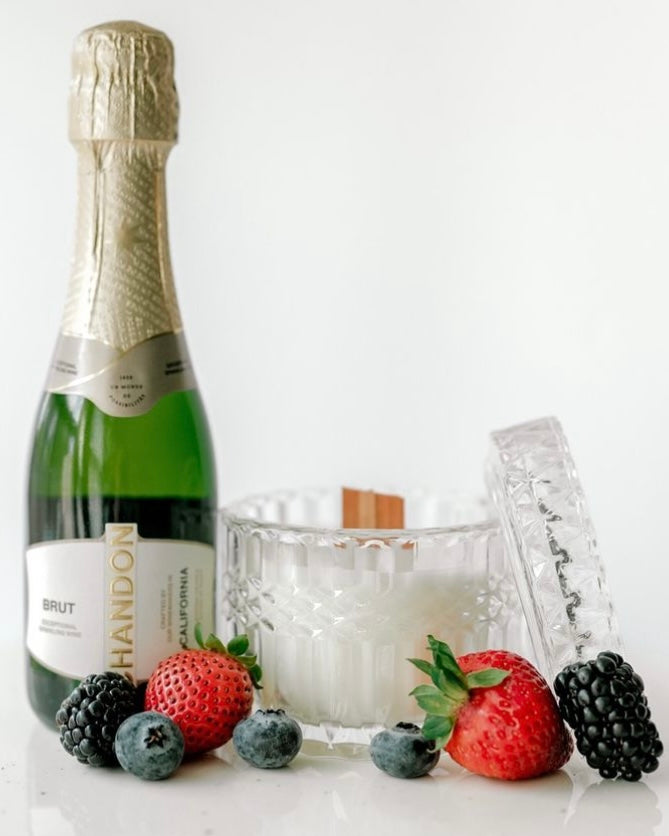 Aroma Avenue Candle- 7 oz. Champagne