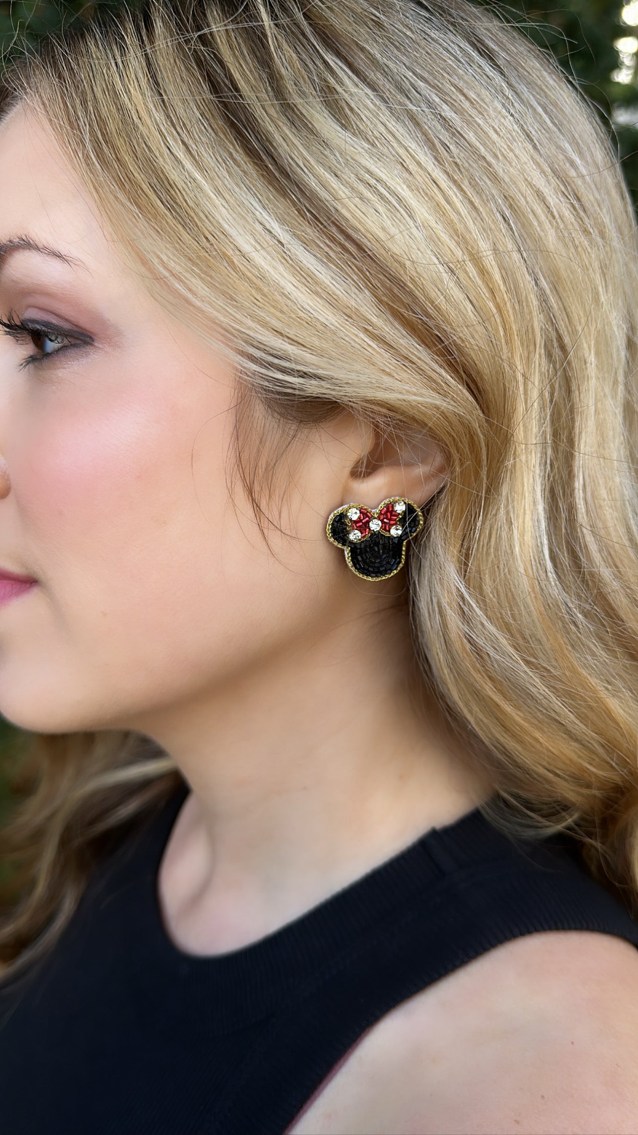 Small Minnie Mouse Earrings- Red