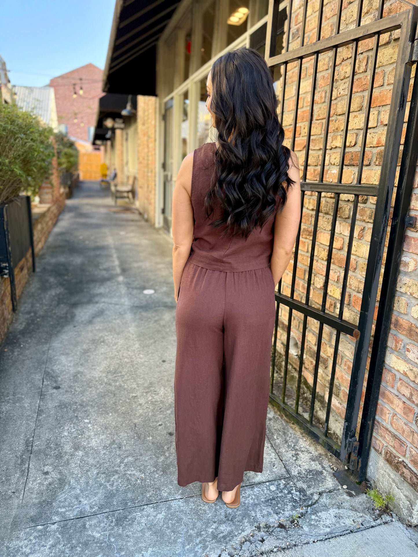 Z Supply Scout Linen Pant- Chocolate Cherry