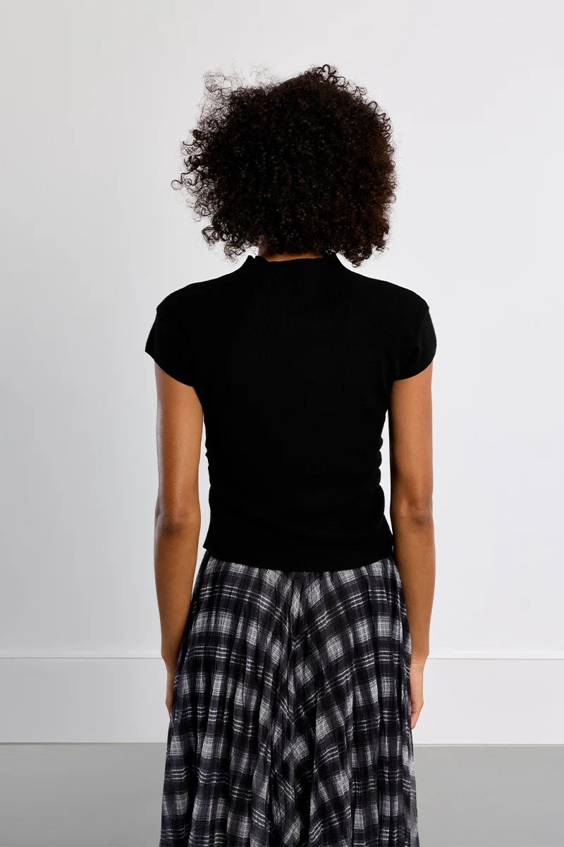 Quinn SS Sweater Top- Black