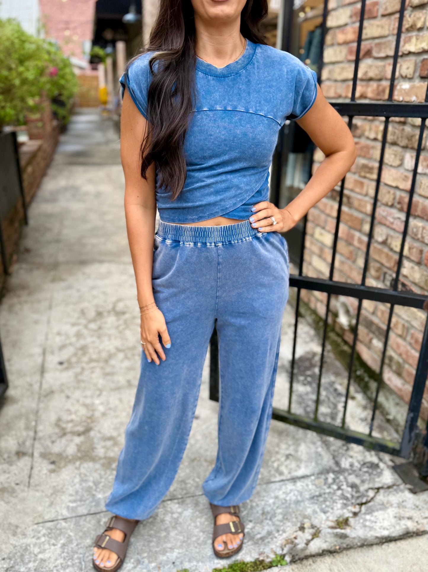 Move Mineral 2 PC Crop Top And Jogger Set- Navy