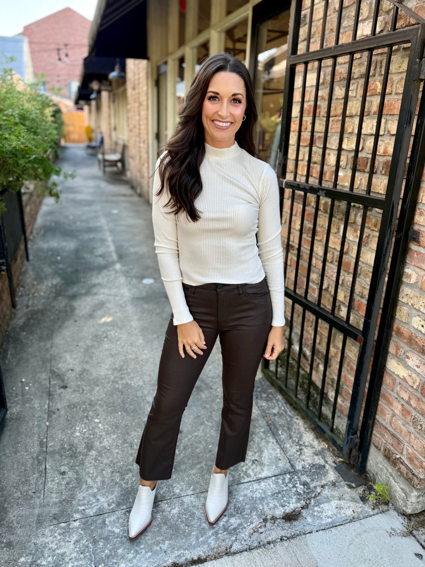 Elsewhere Mock Neck Long Sleeve Top- Ivory