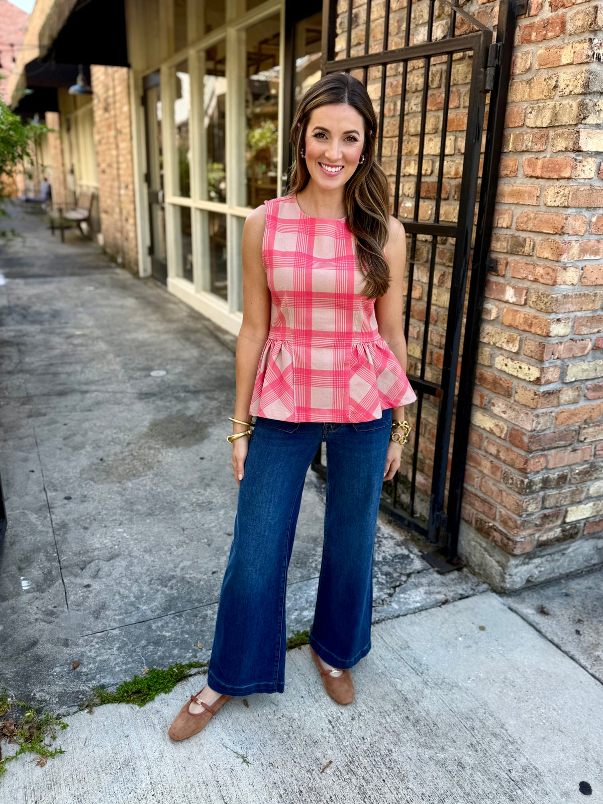 Meg (Cheerfully) HR Front Pocket Denim