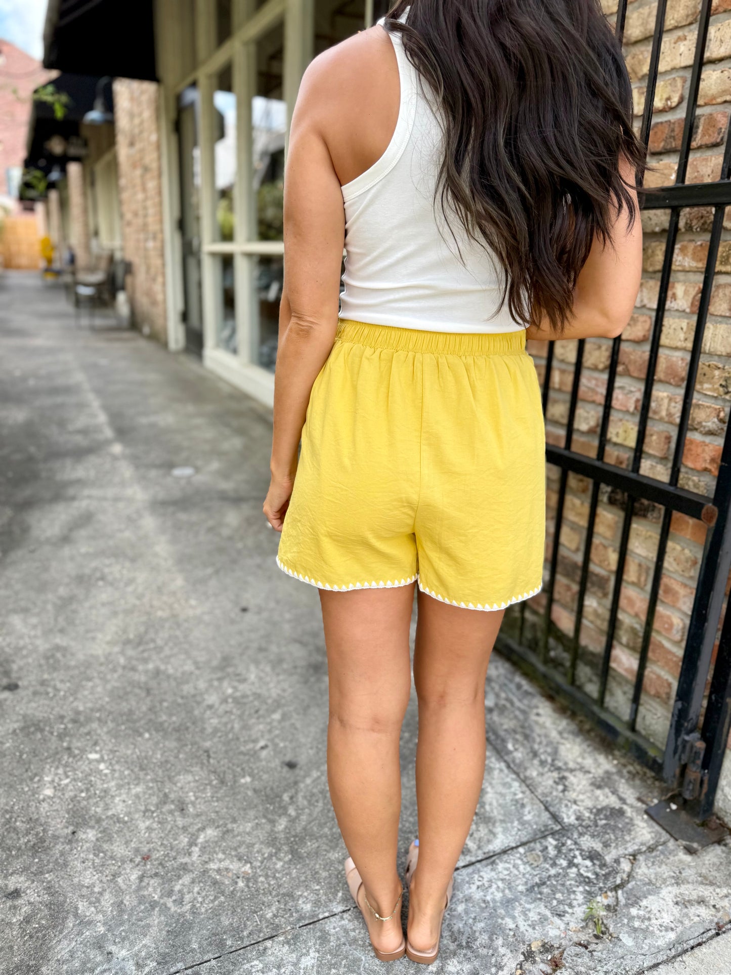 Veranda View Shorts