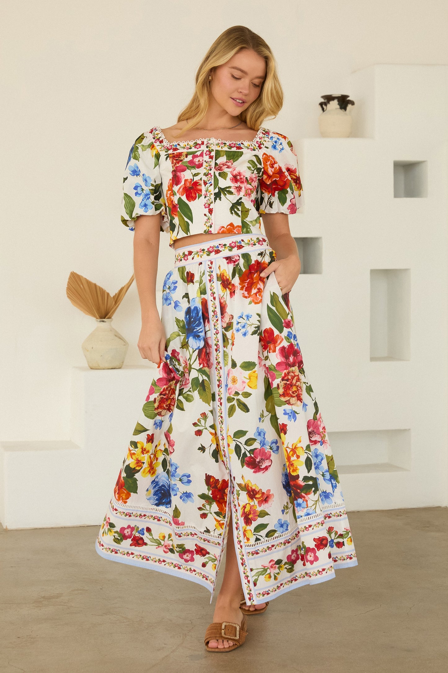 Meghan Floral Puff Sleeve Crop Top