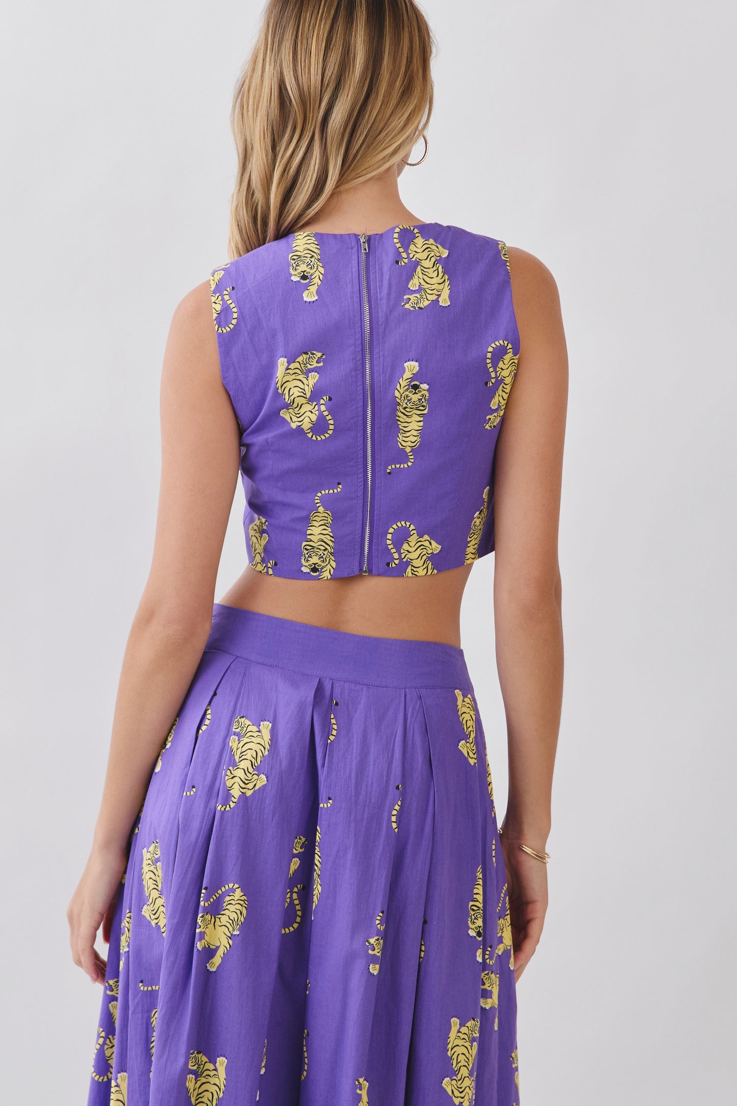 Tiger Back Zipper Cropped Tank