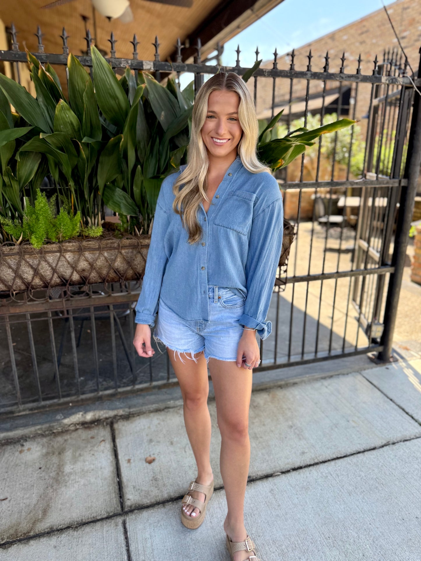 Z Supply Perfect Twill Button Up- Classic Indigo