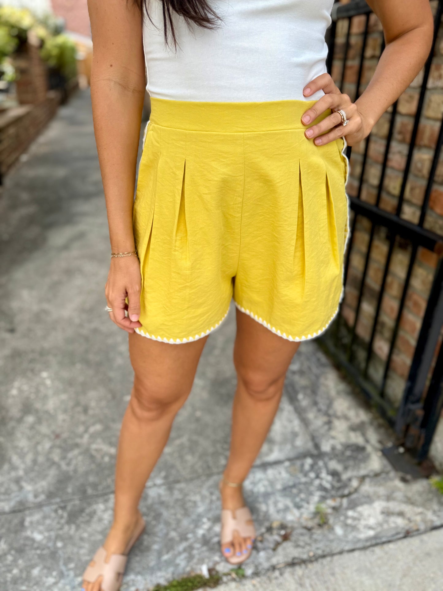 Veranda View Shorts