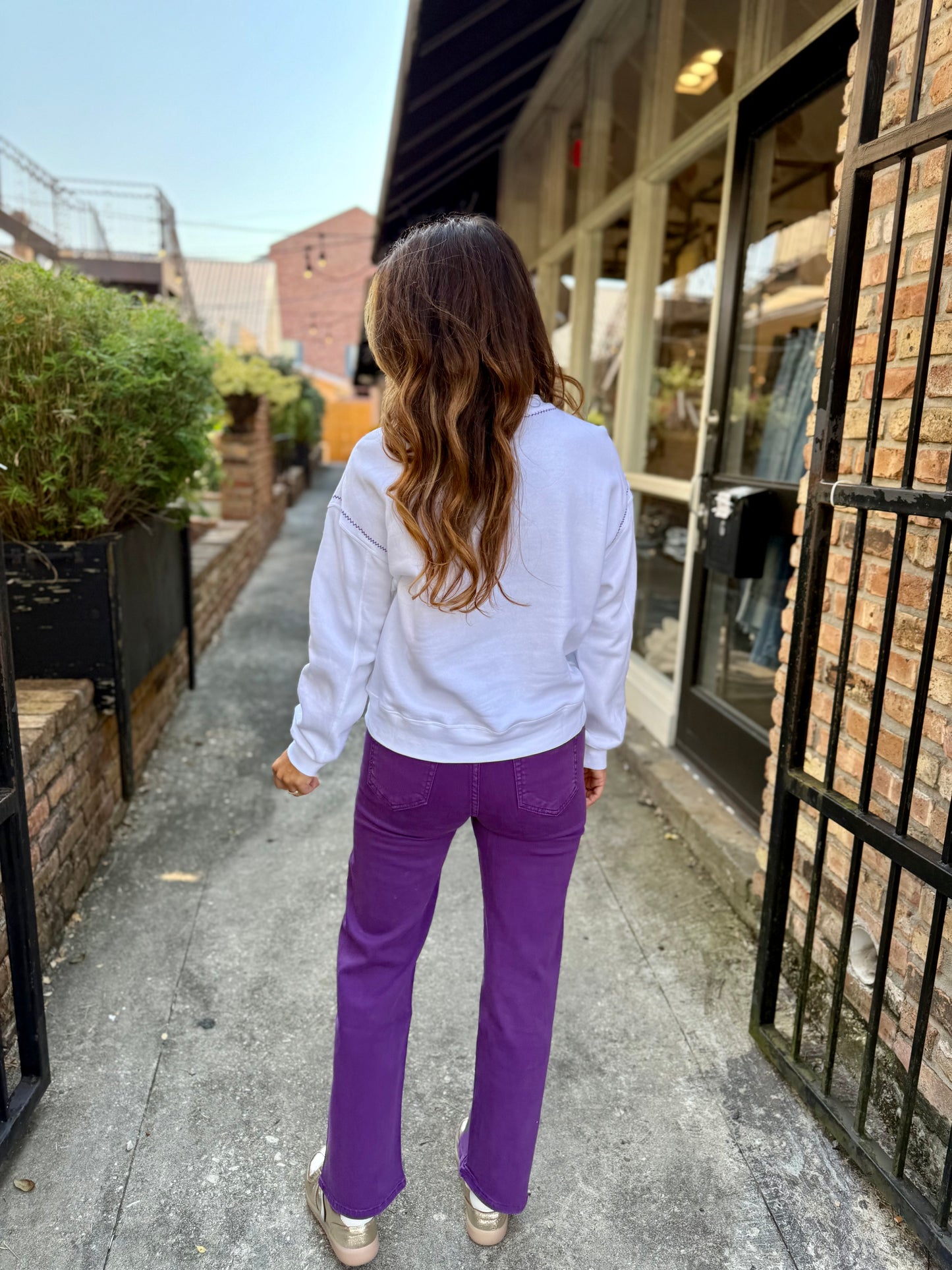 Embroidered Tiger Sweatshirt- White