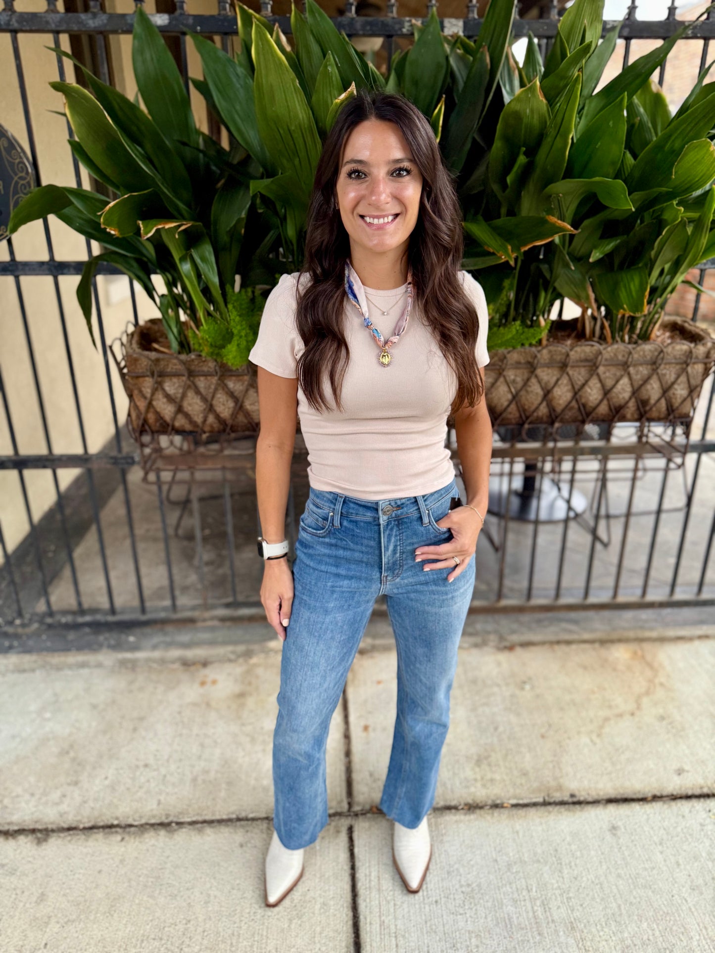 Ronan Fitted Crop Tee- Cream