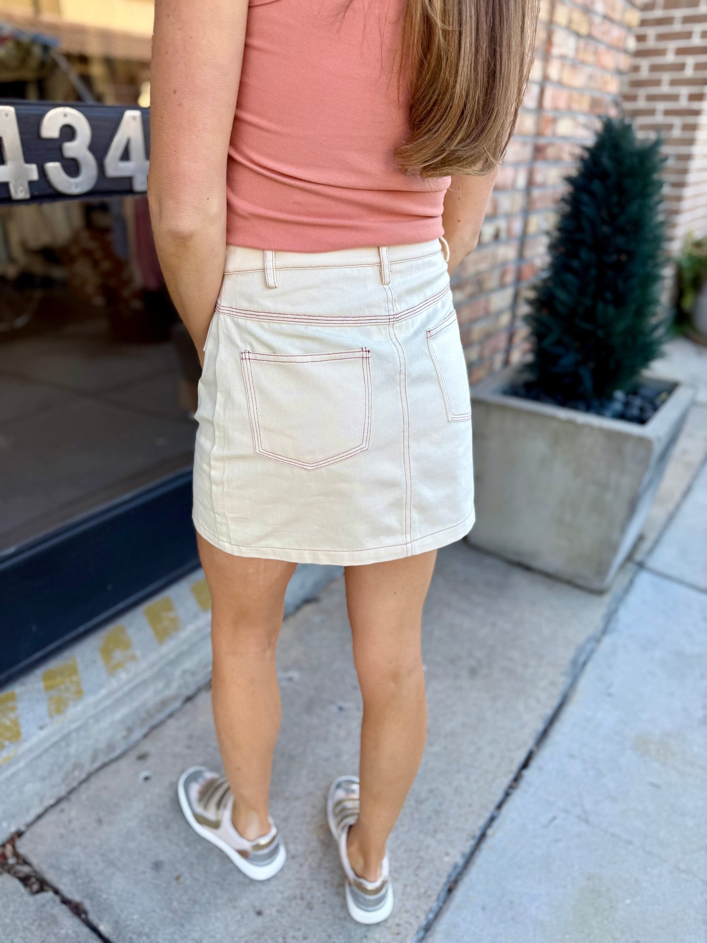 Contrast Stitching Mini Skirt- Cream