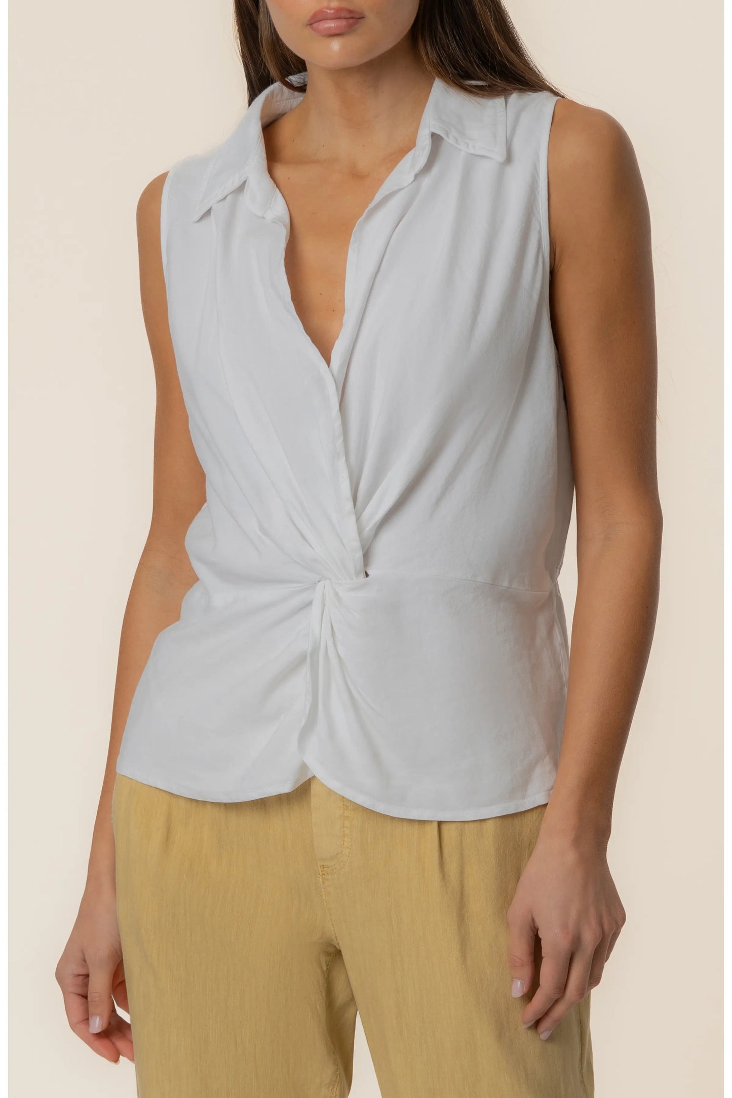 Sara Linen Top- White