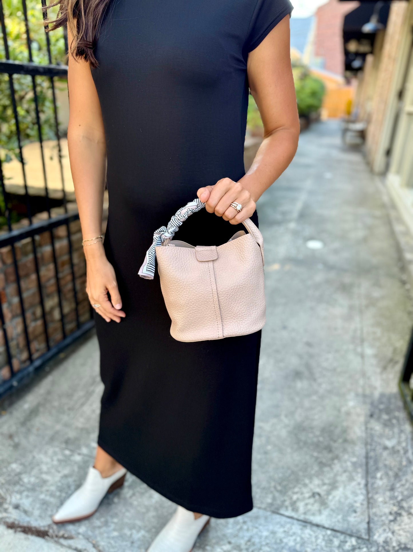 Shelley Crossbody Bag- Beige