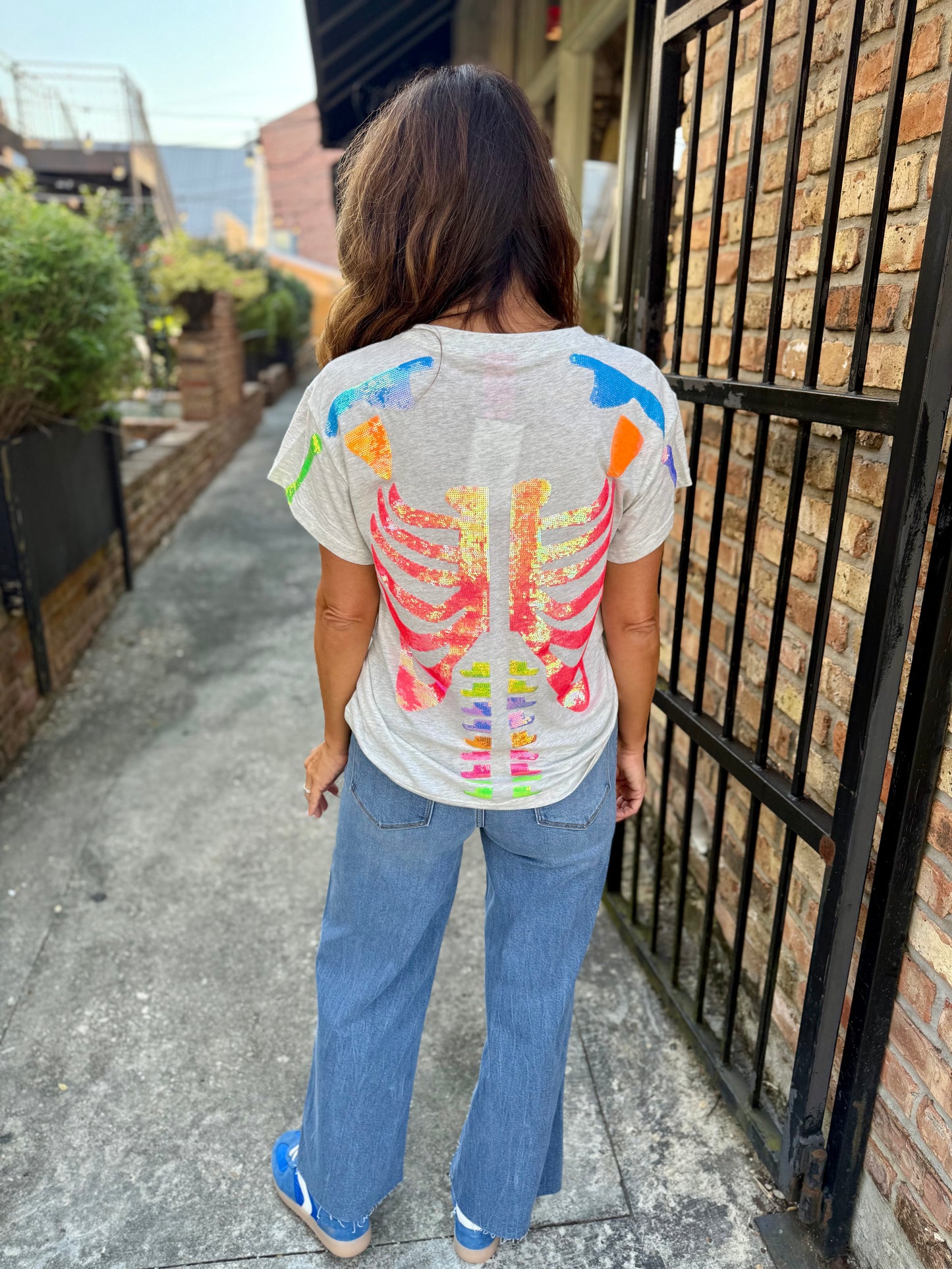 Queen Skeleton Tee- Grey Multi