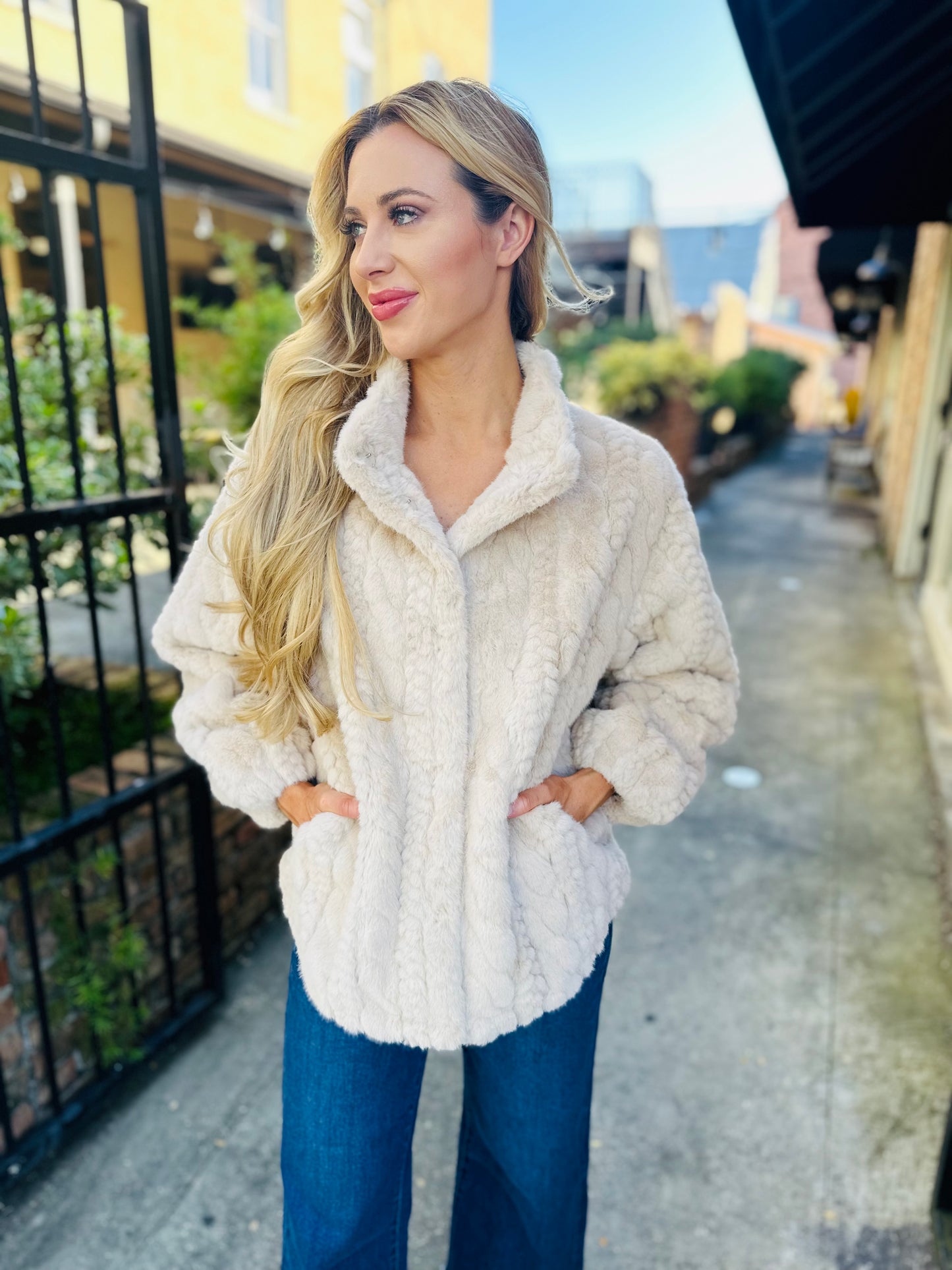 Martha Faux Fur Jacket- Nougat/Taupe