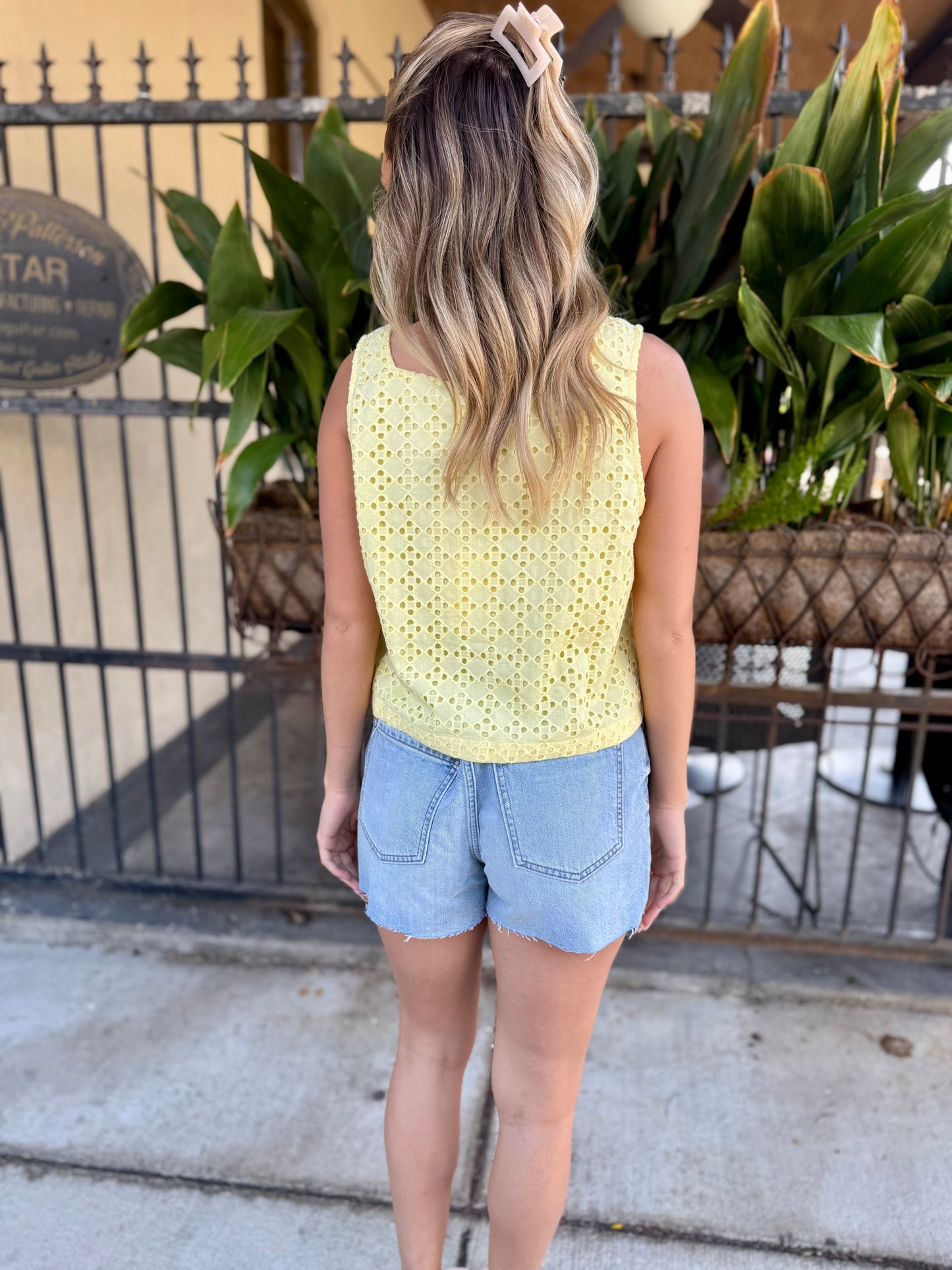 Ellie Eyelet Tank- Lemon