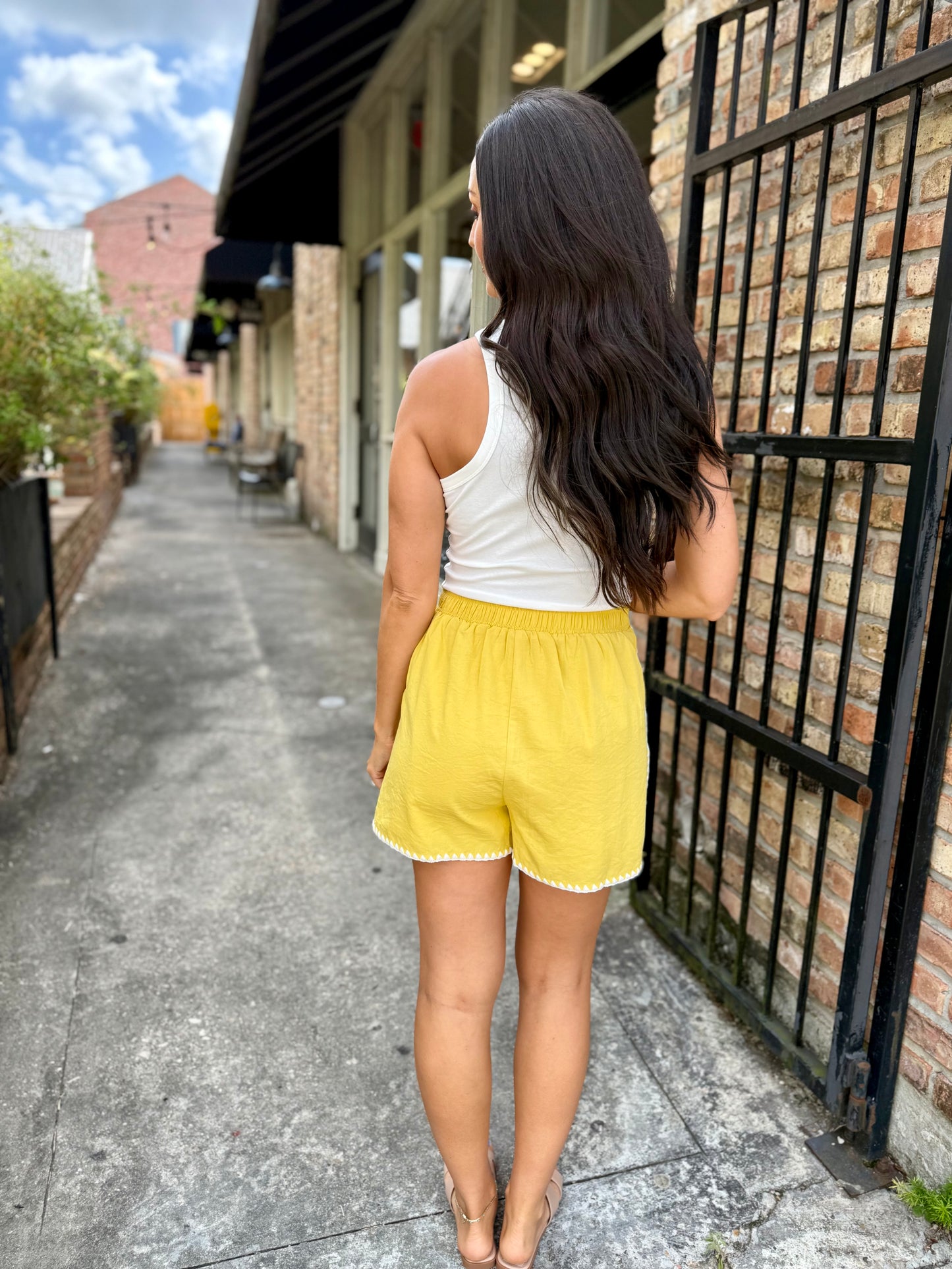 Veranda View Shorts