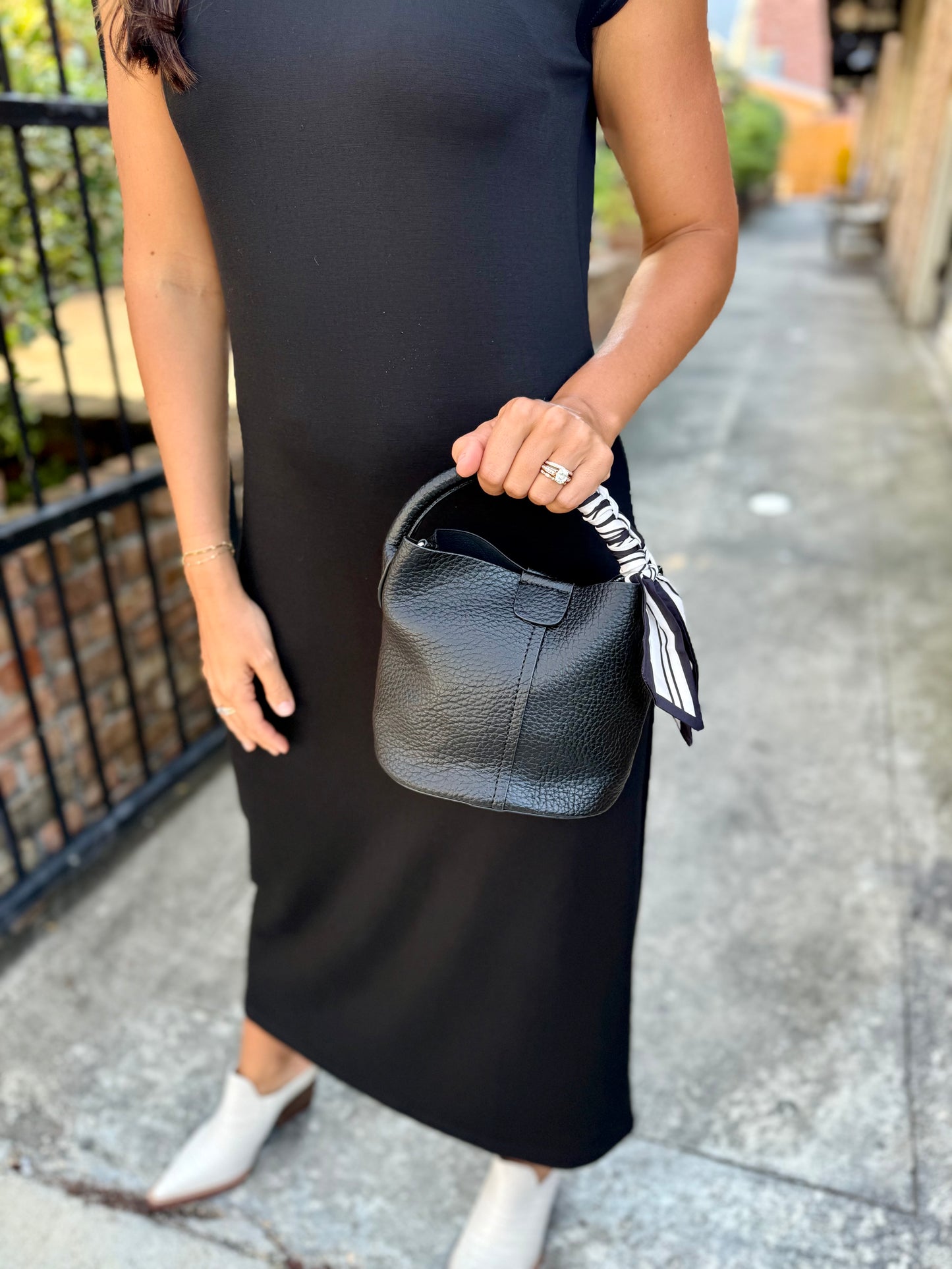 Shelley Crossbody Bag- Black