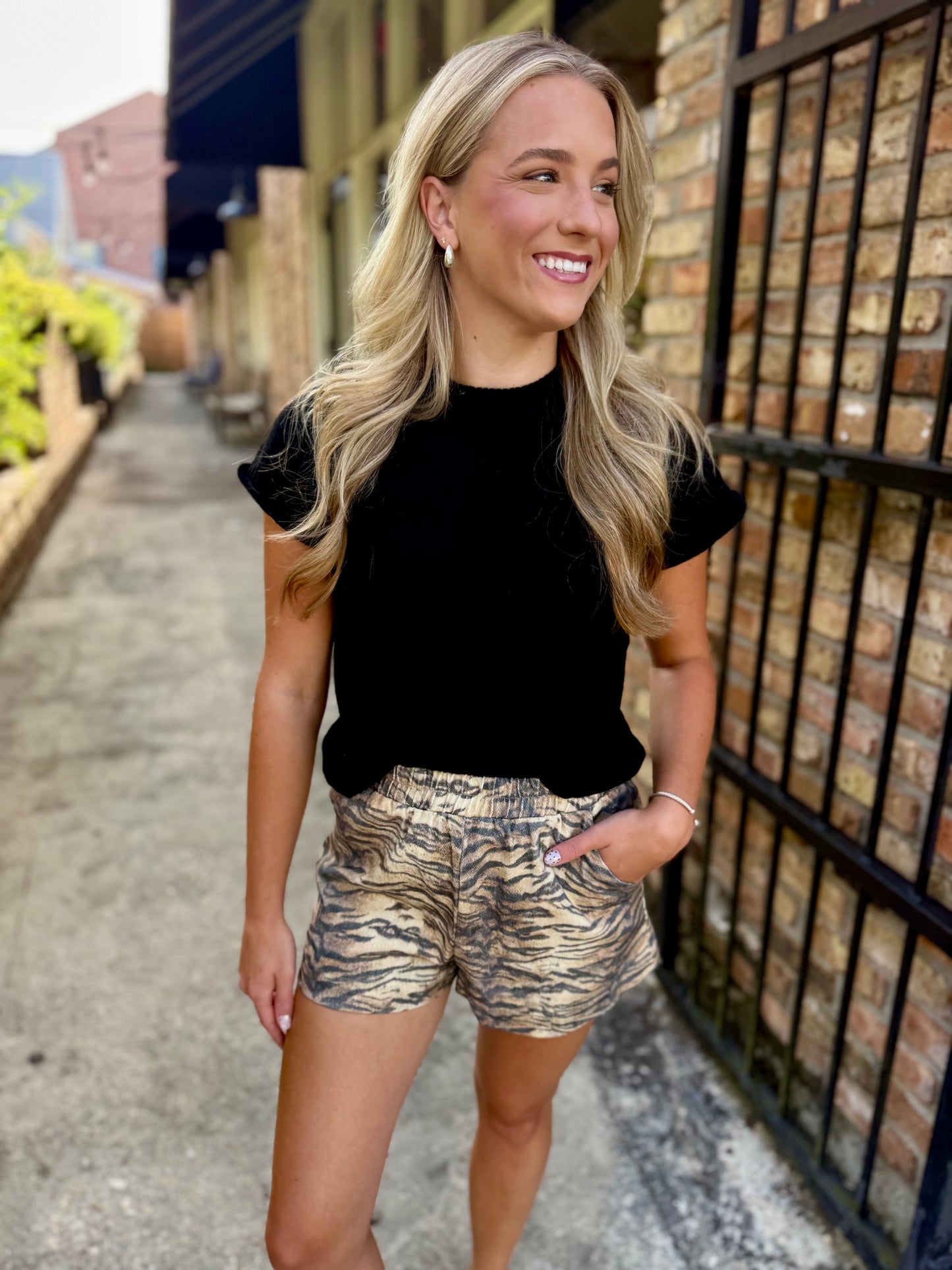 Tiger Elastic Shorts