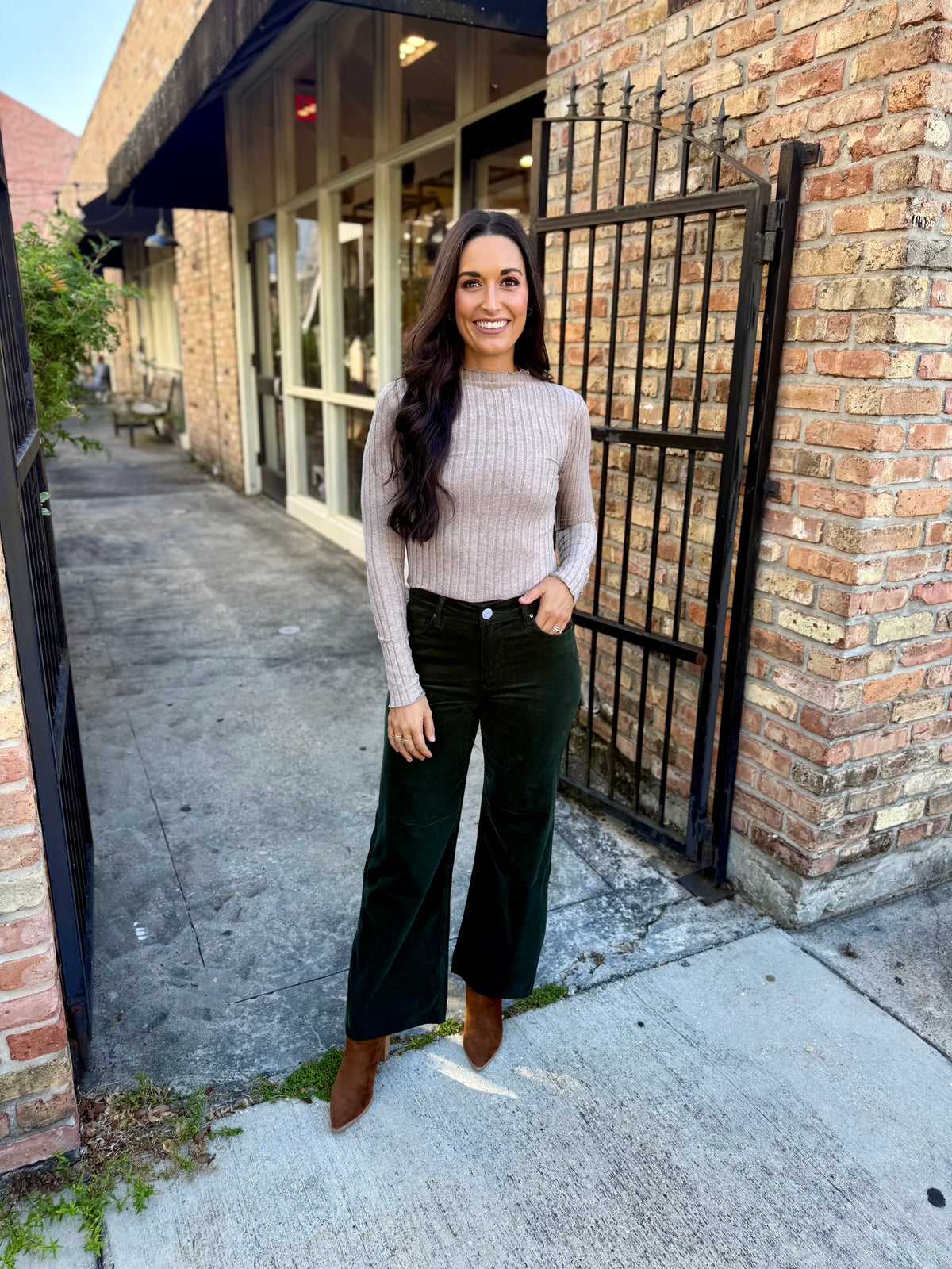 Meg (Evergreen Corduroy) HR Wide Leg Pant