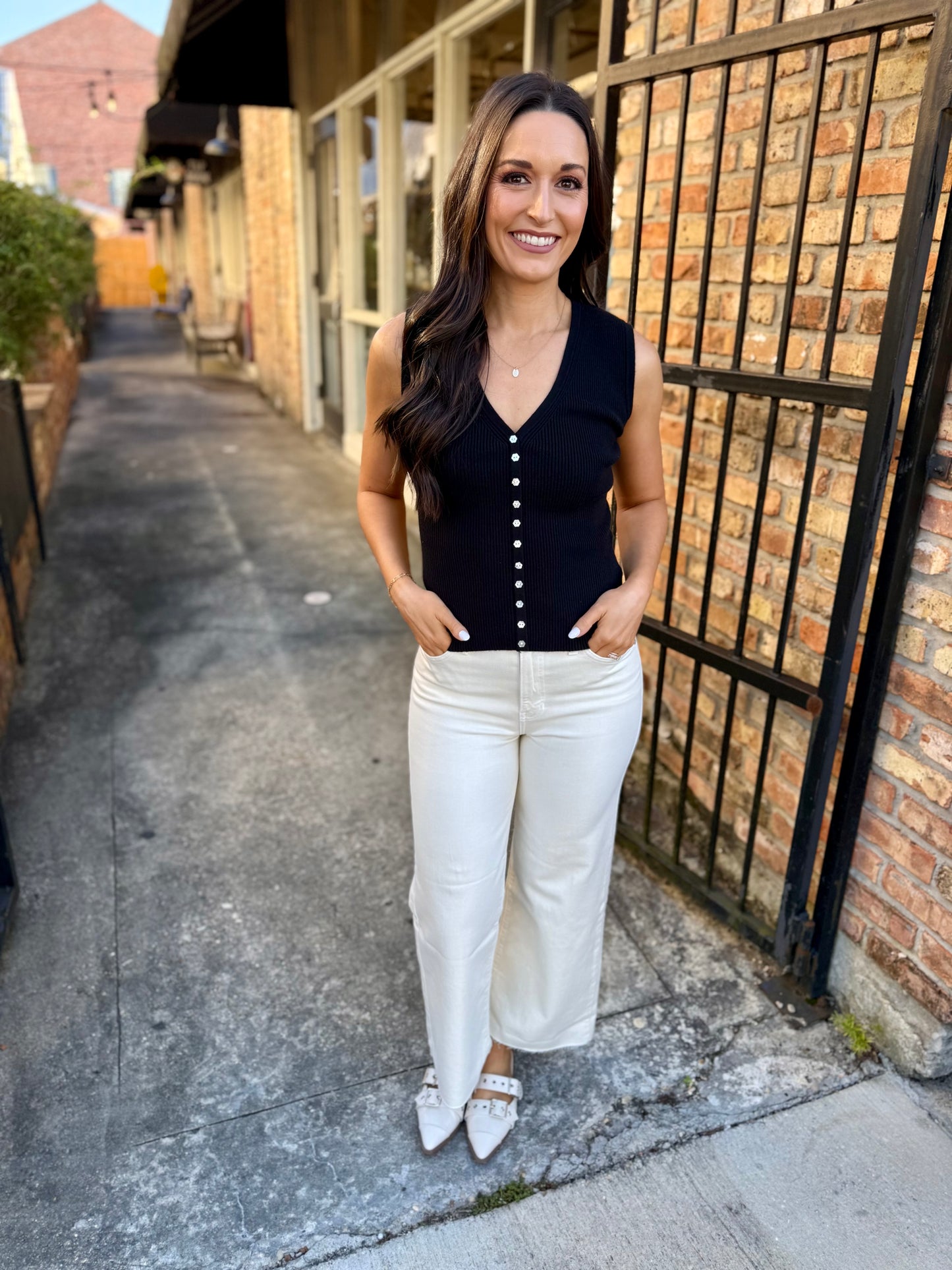 Shell Button Sweater Tank- Black