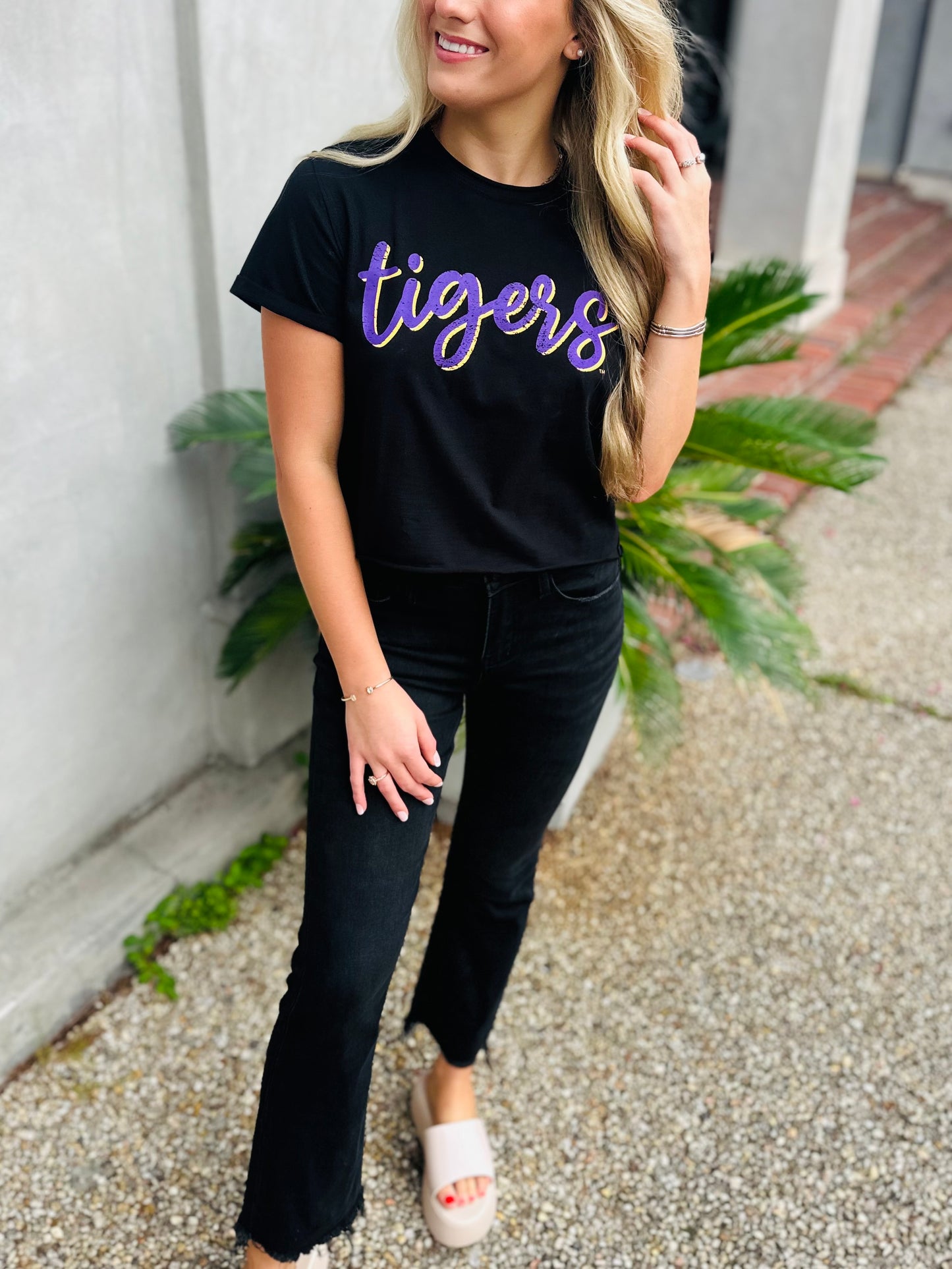 Tigers Vintage Crop Tee- Black