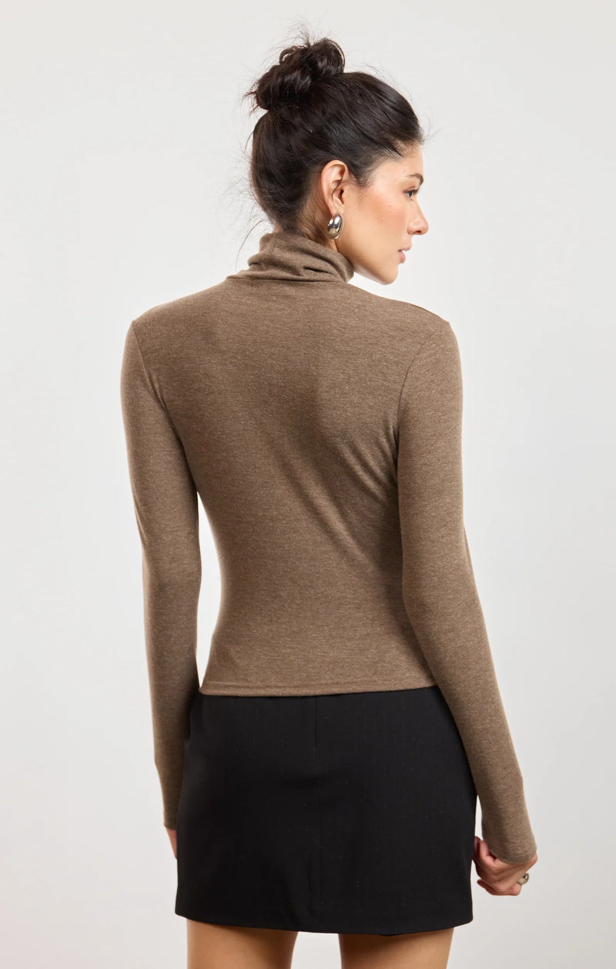 Pennie Turtleneck- Taupe