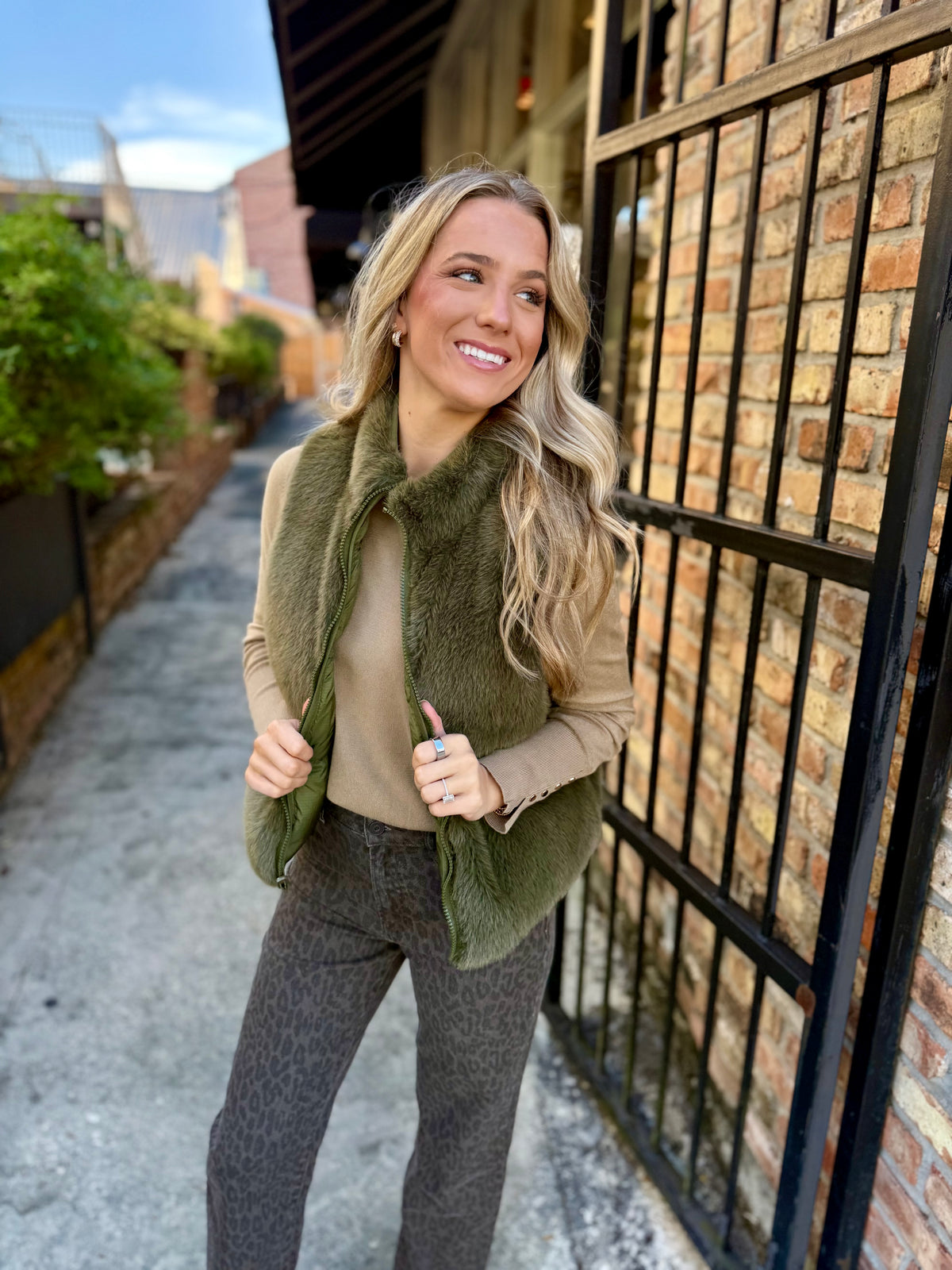 Brady Vest- Olive