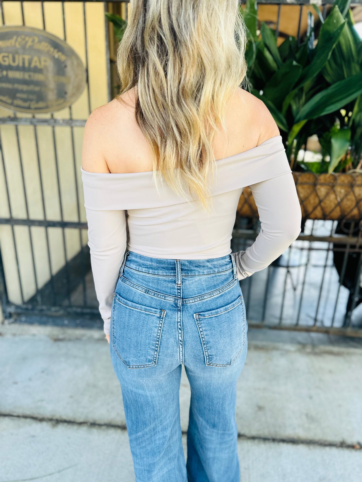 Bridget Off the Shoulder Bodysuit- Taupe