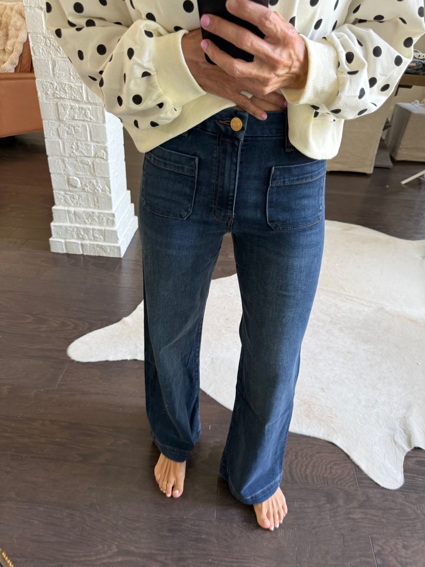 Meg (Cheerfully) HR Front Pocket Denim