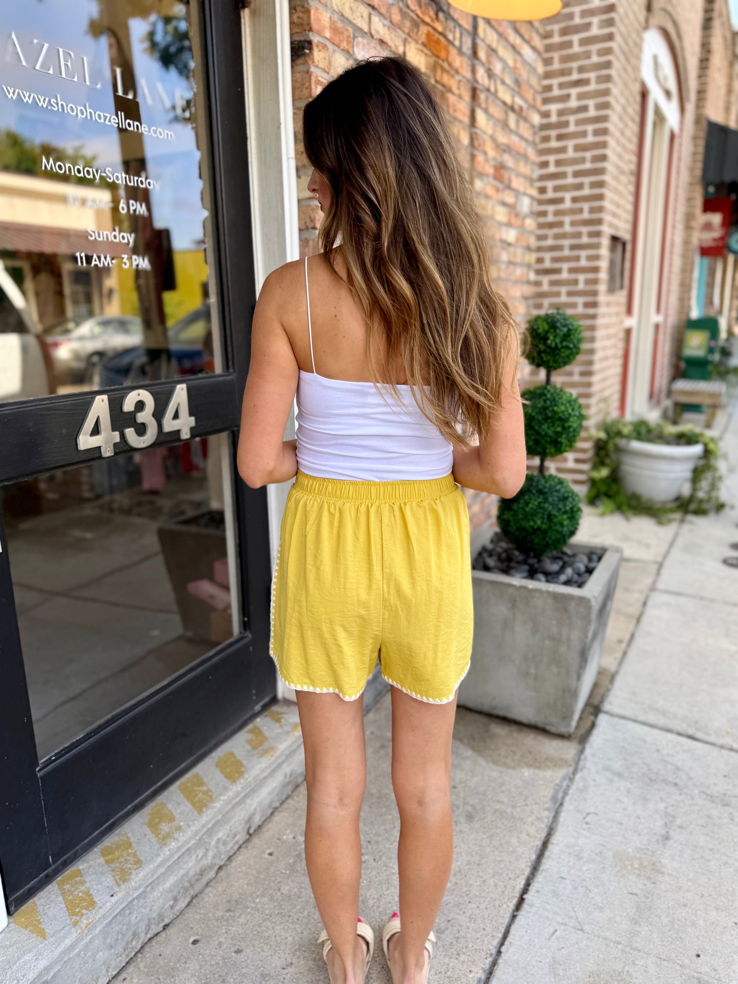 Veranda View Shorts