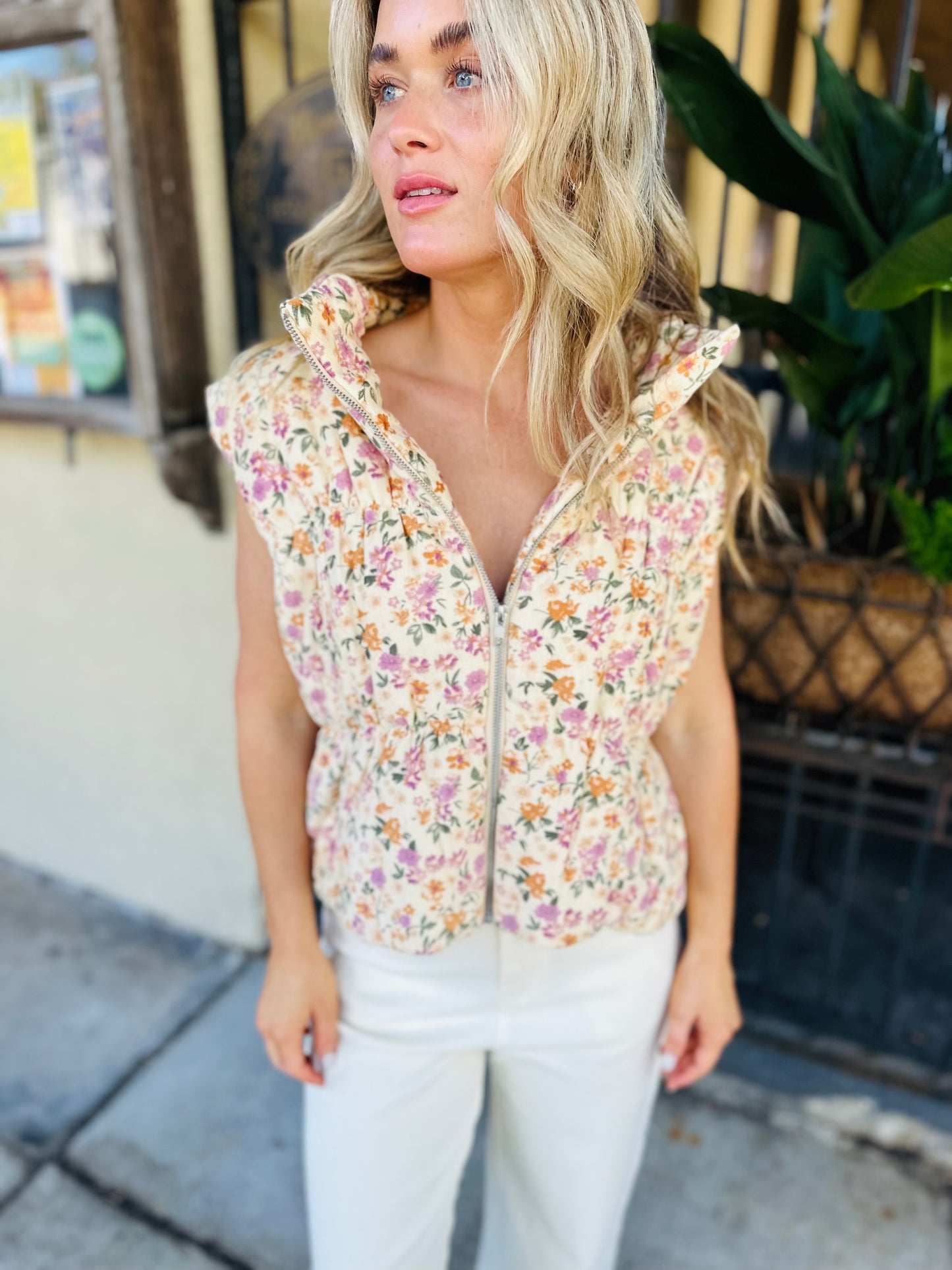 Plantlover Puffer Vest- Cream Floral