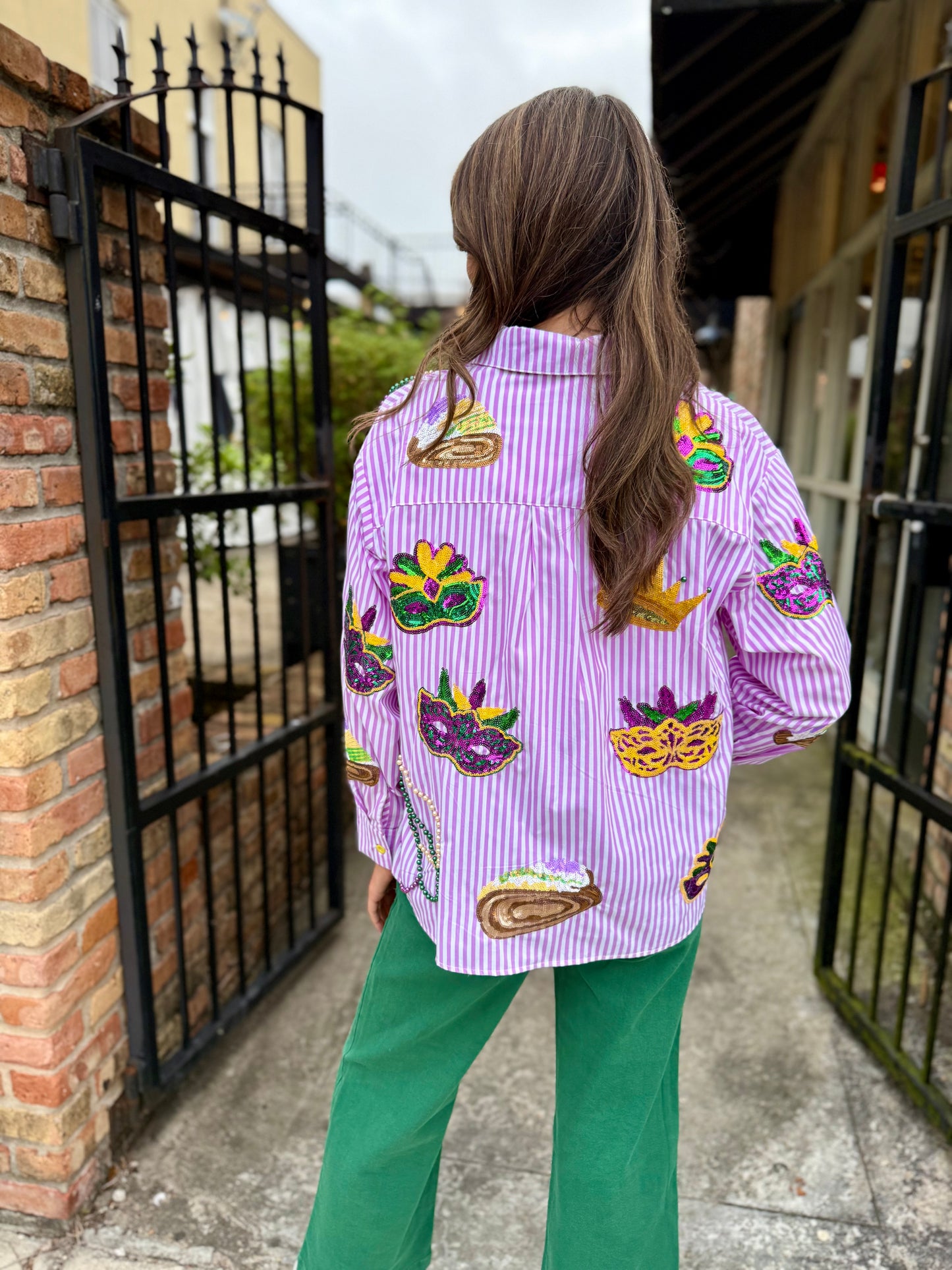 MG Queen Icon Button Up Shirt