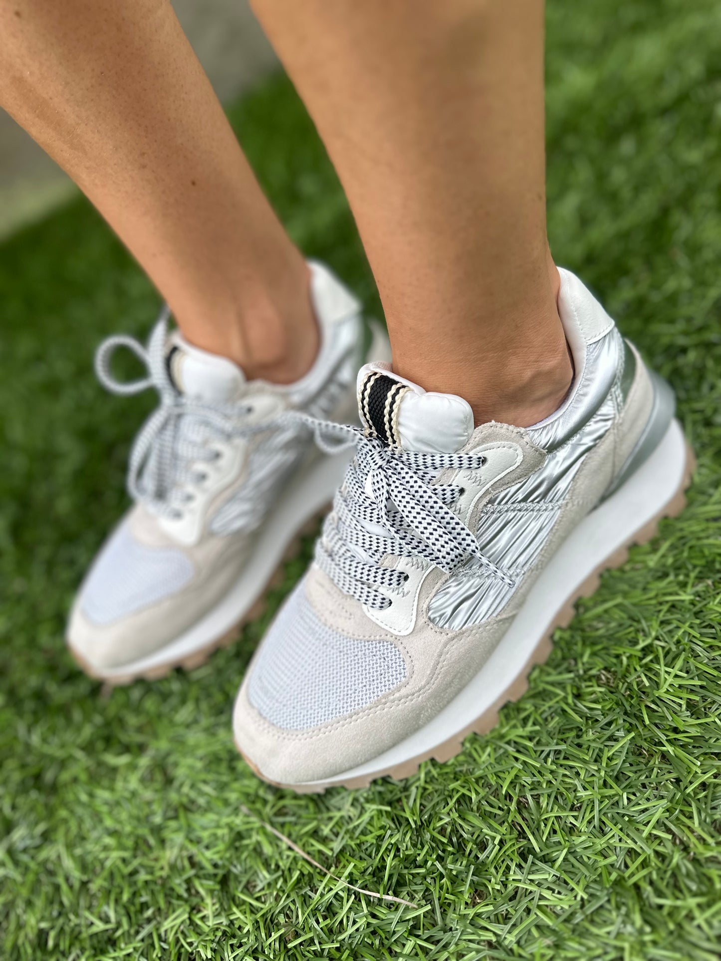 Phoebe Sneakers- Silver