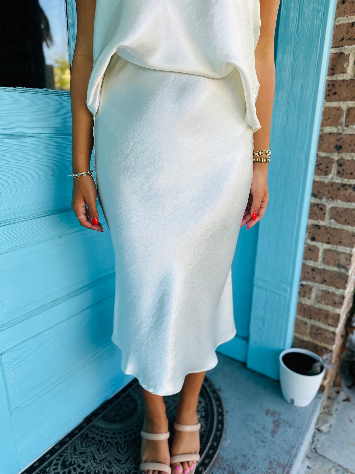 Cara Satin Maxi Skirt- Cream