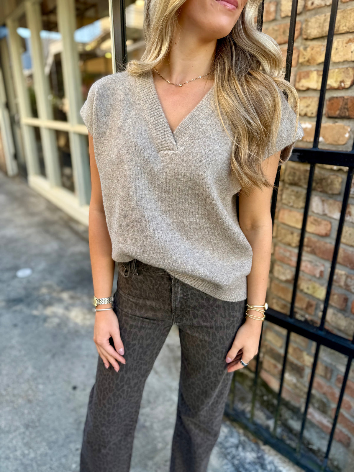 Mateo V-Neck Sweater Vest- Mocha