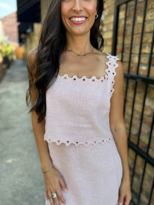 Gabrielle Linen Scalloped 2 PC Set- Mauve