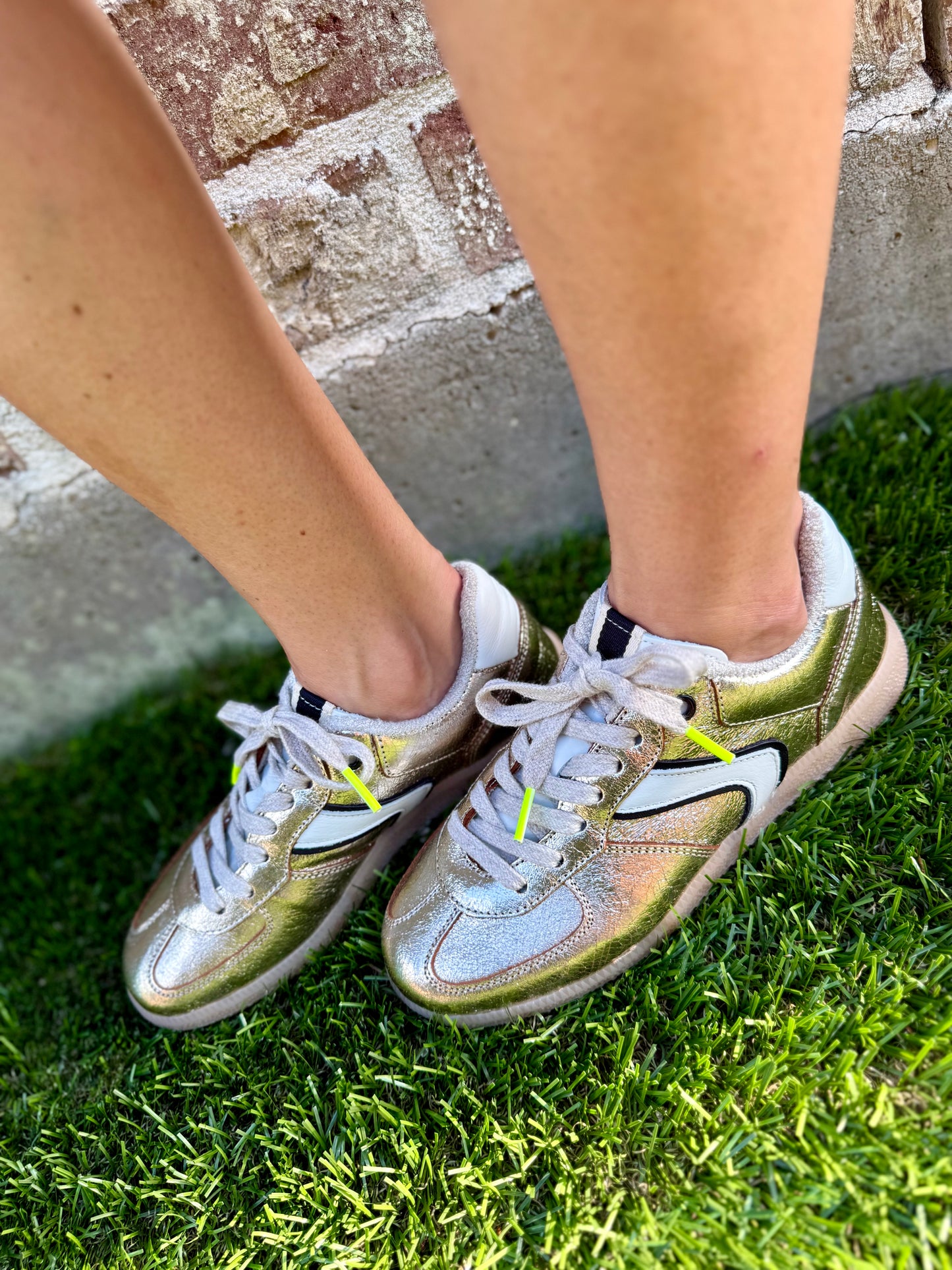 Sylvia Sneakers- Gold