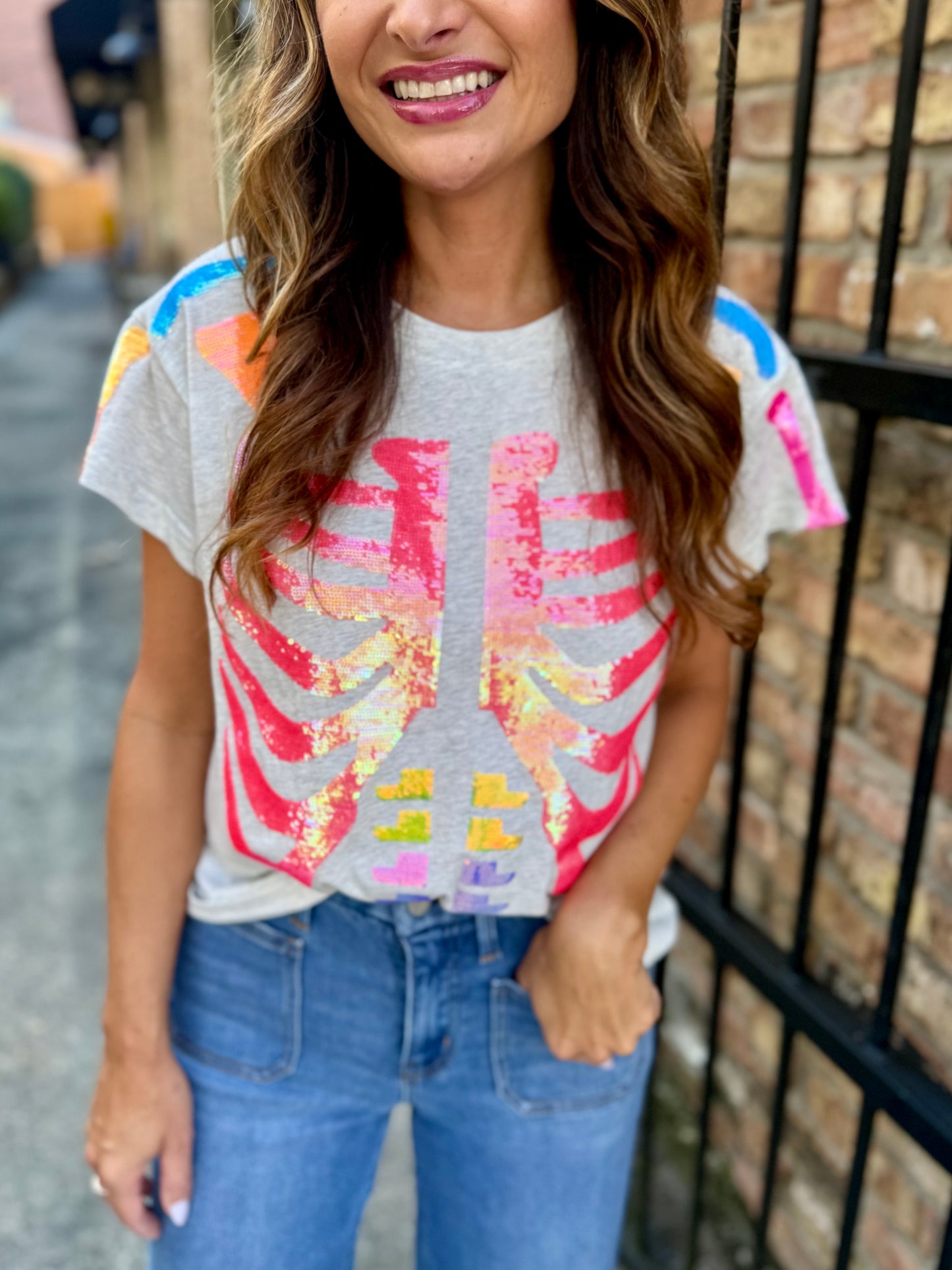 Queen Skeleton Tee- Grey Multi