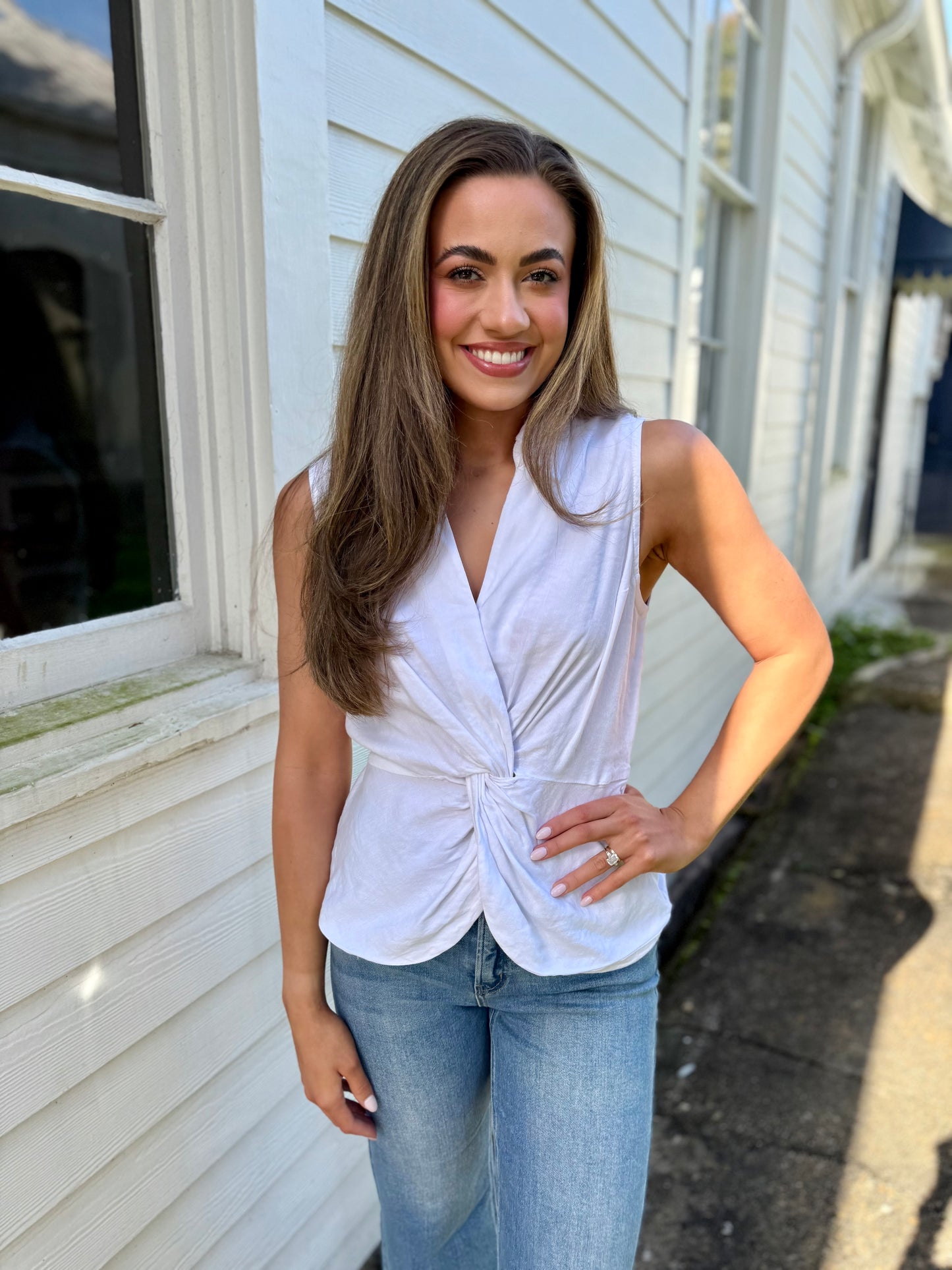 Sara Linen Top- White