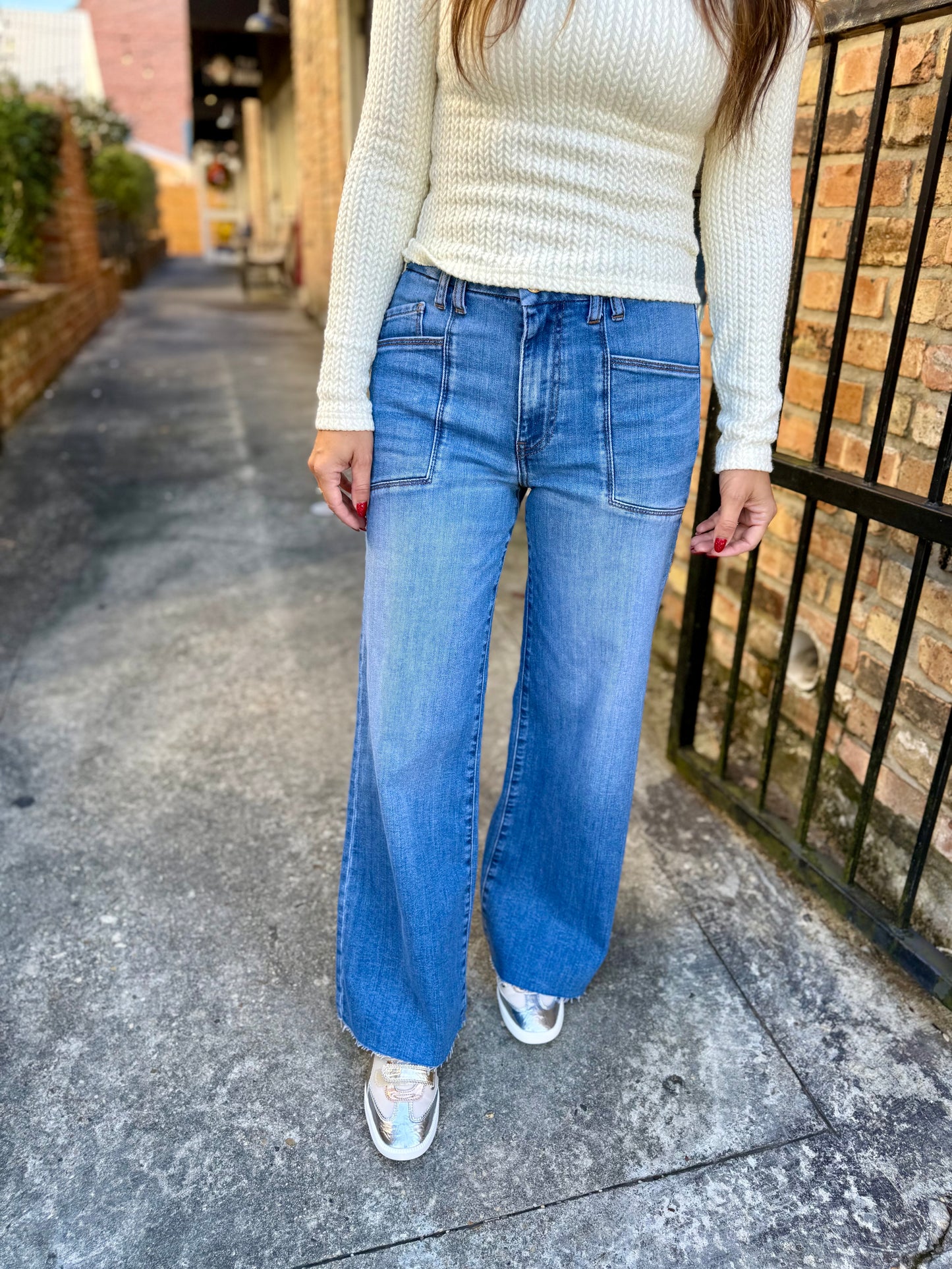 Meg (Earn) HR Wide Leg Denim