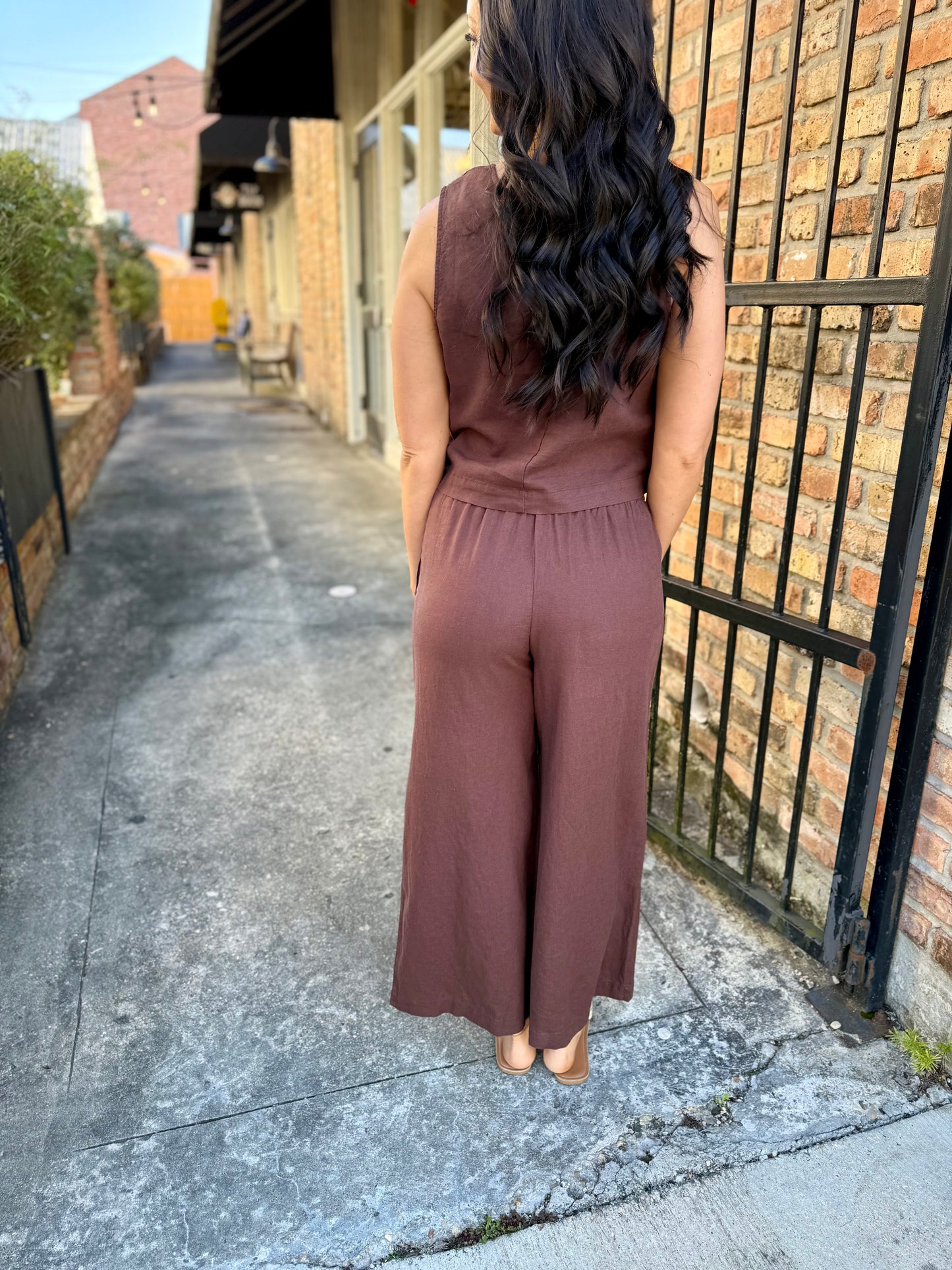 Z Supply Scout Linen Pant- Chocolate Cherry