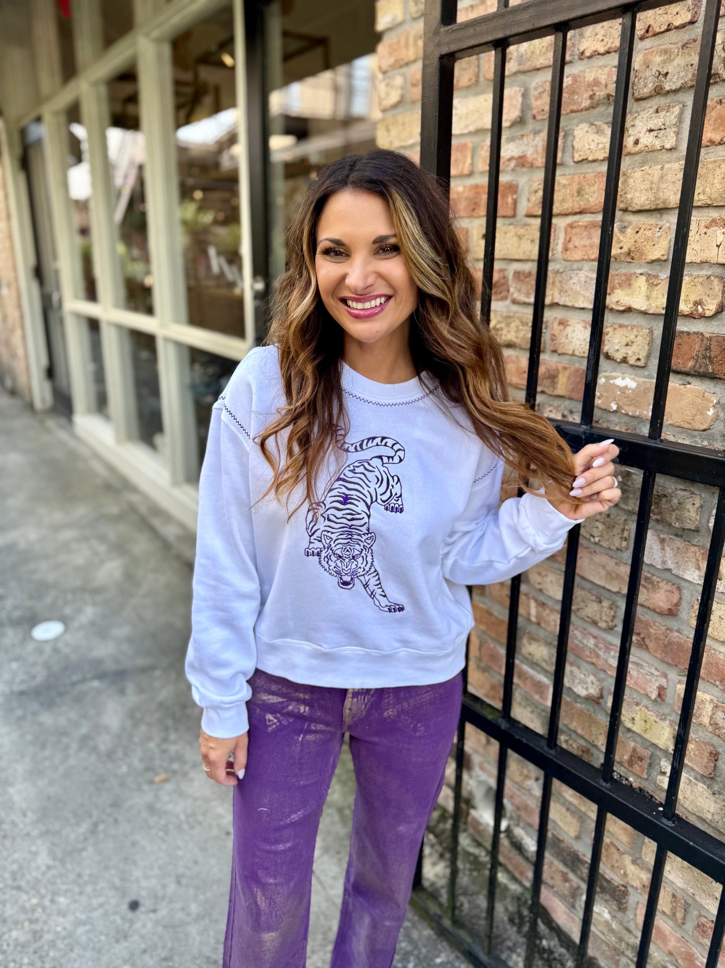 Embroidered Tiger Sweatshirt- White