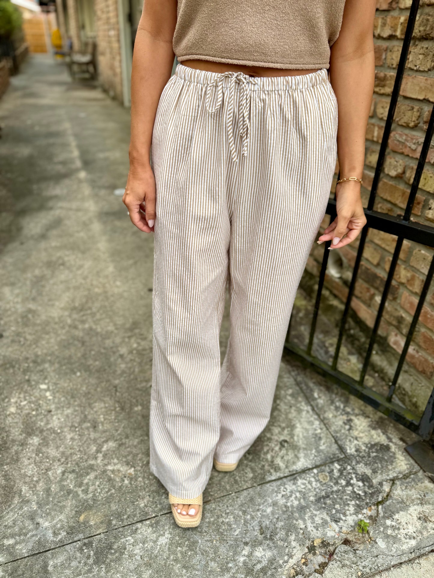 Cuddy Cap Sleeve Top- Lt. Brown