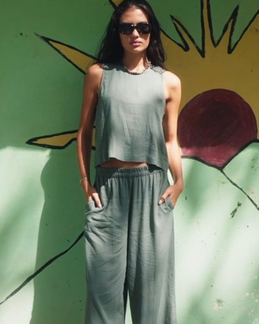 Z Supply Sloane Linen Tank- Everglade