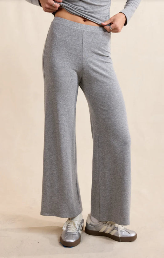Page Turner Wide Leg Pants- Gray